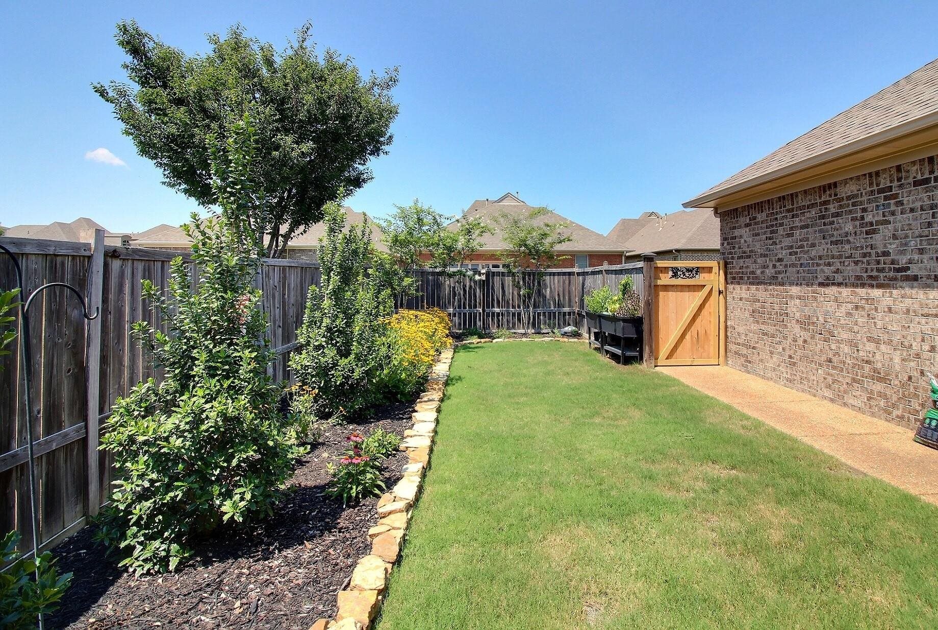 1608 Prairie Dunes Dr Property Photo 30