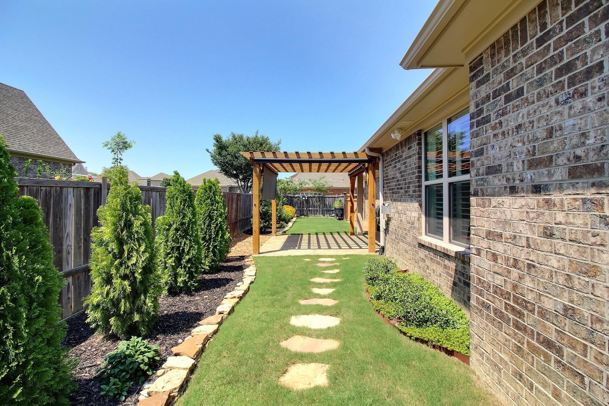 1608 Prairie Dunes Dr Property Photo 31
