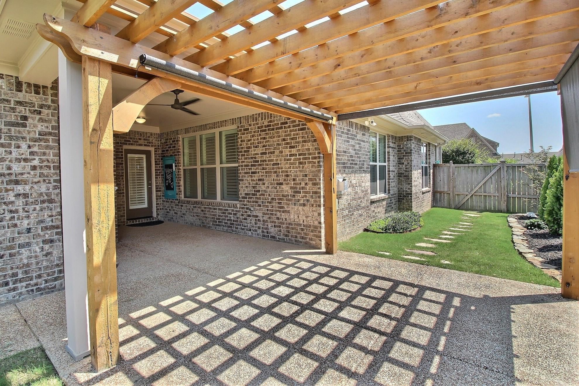 1608 Prairie Dunes Dr Property Photo 33
