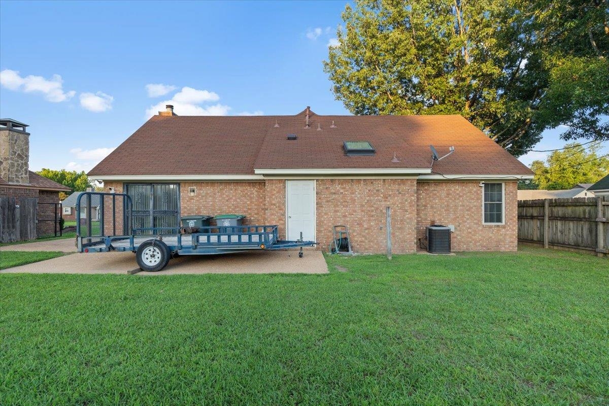 4765 Barkshire Dr Property Photo 20