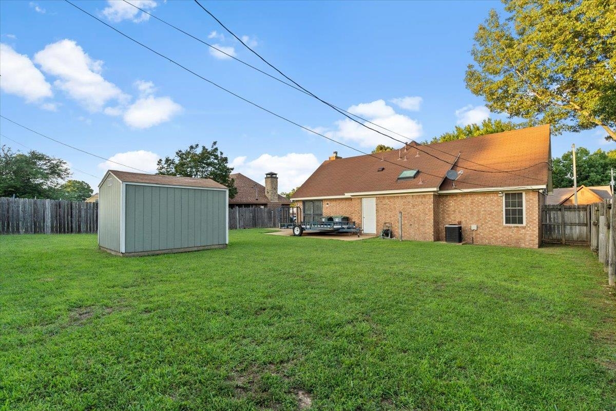 4765 Barkshire Dr Property Photo 21