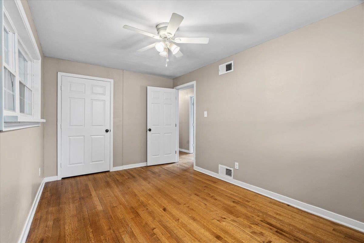 1176 S White Station Rd Property Photo 12