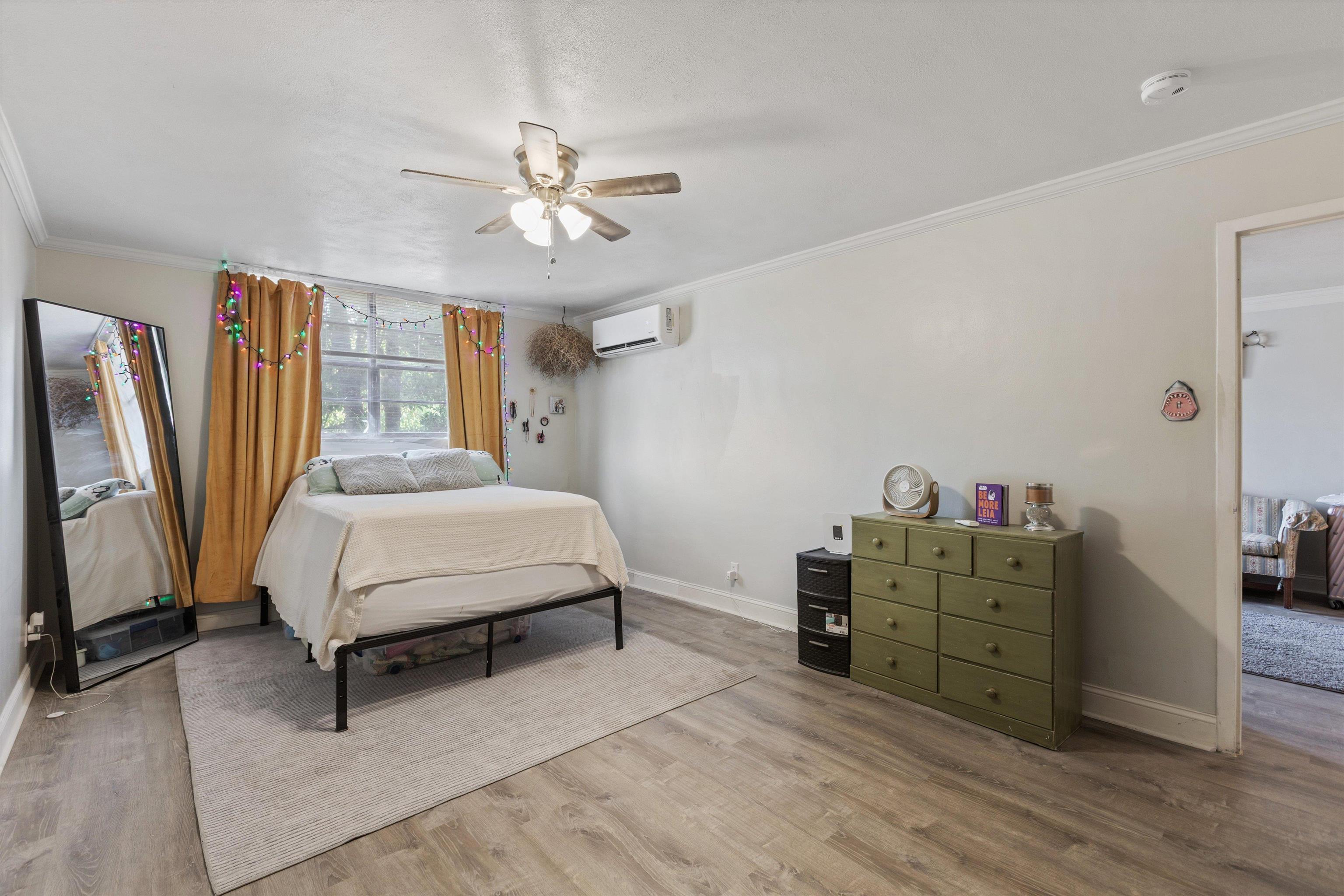 2277 Union Ave 206 Property Photo 5