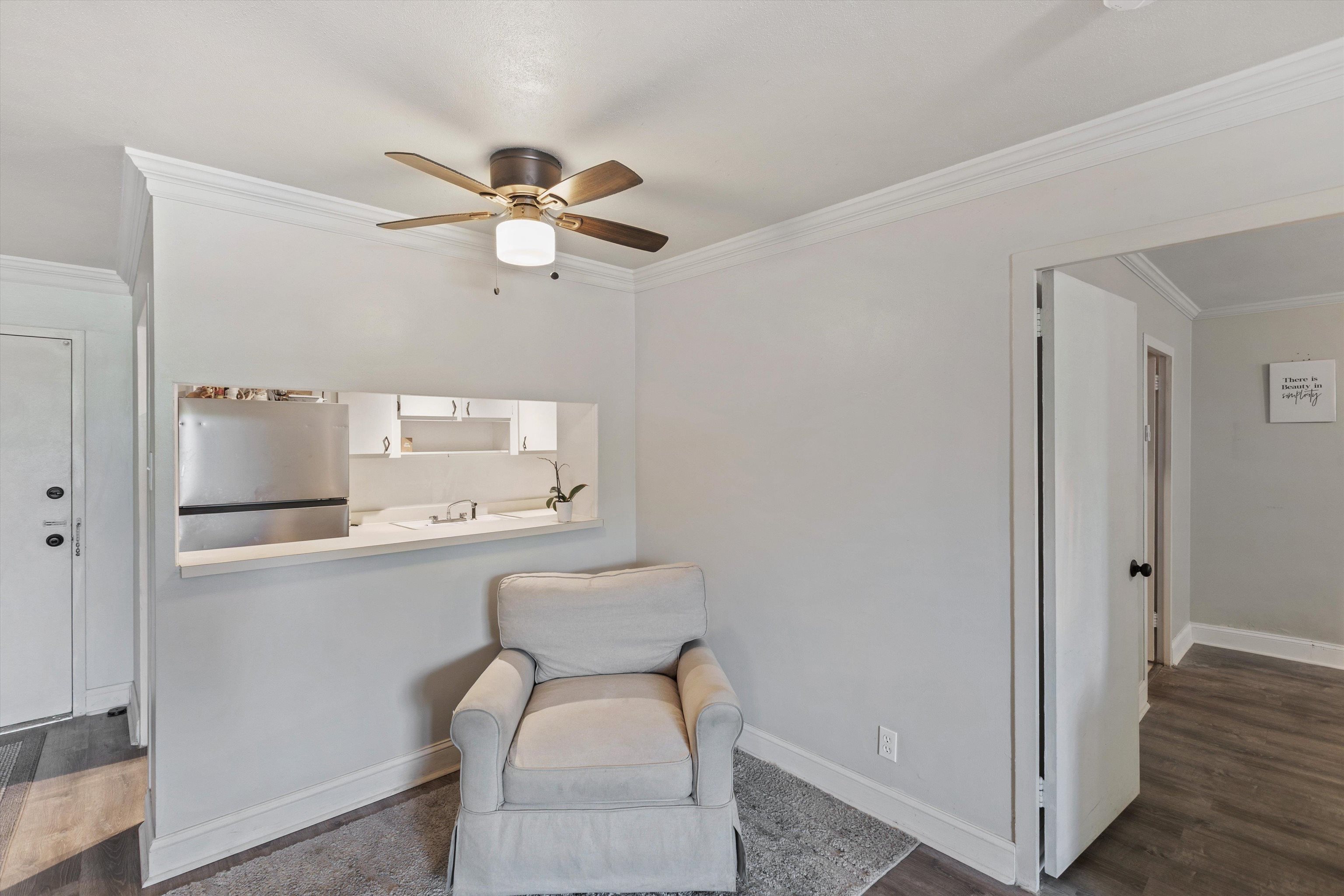 2277 Union Ave 206 Property Photo 11