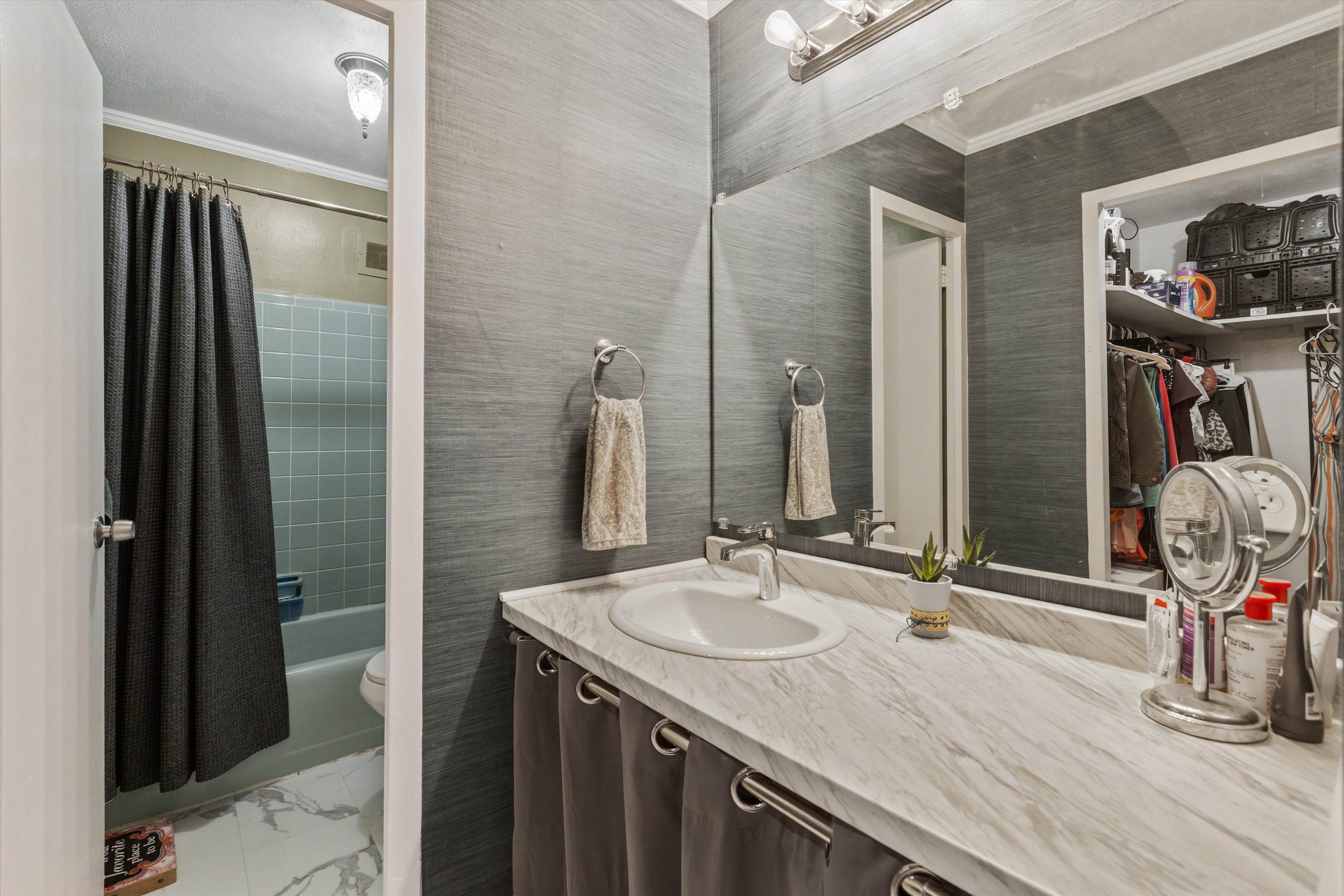 2277 Union Ave 206 Property Photo 12