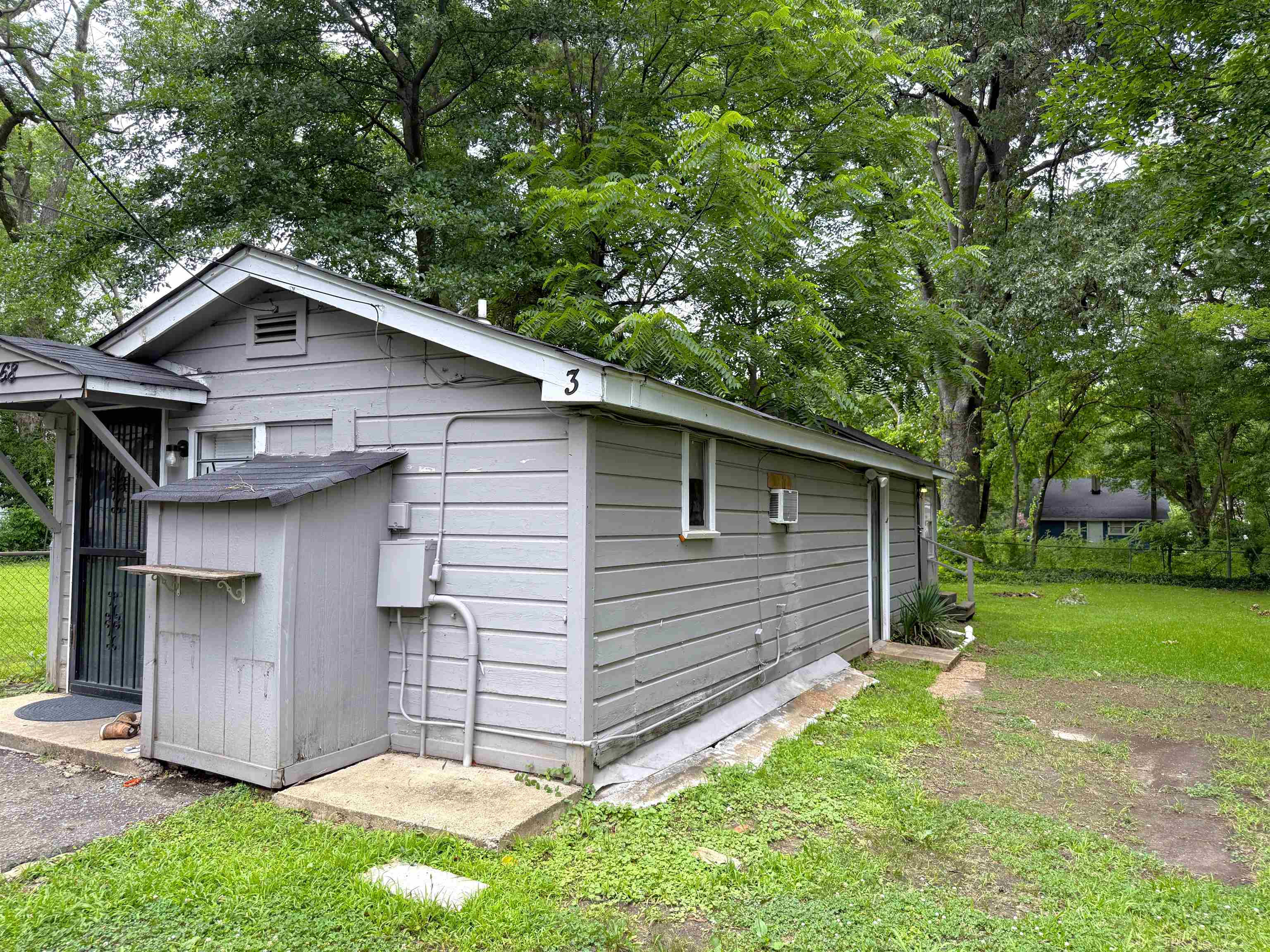 3468 Bowen Ave Property Photo 3