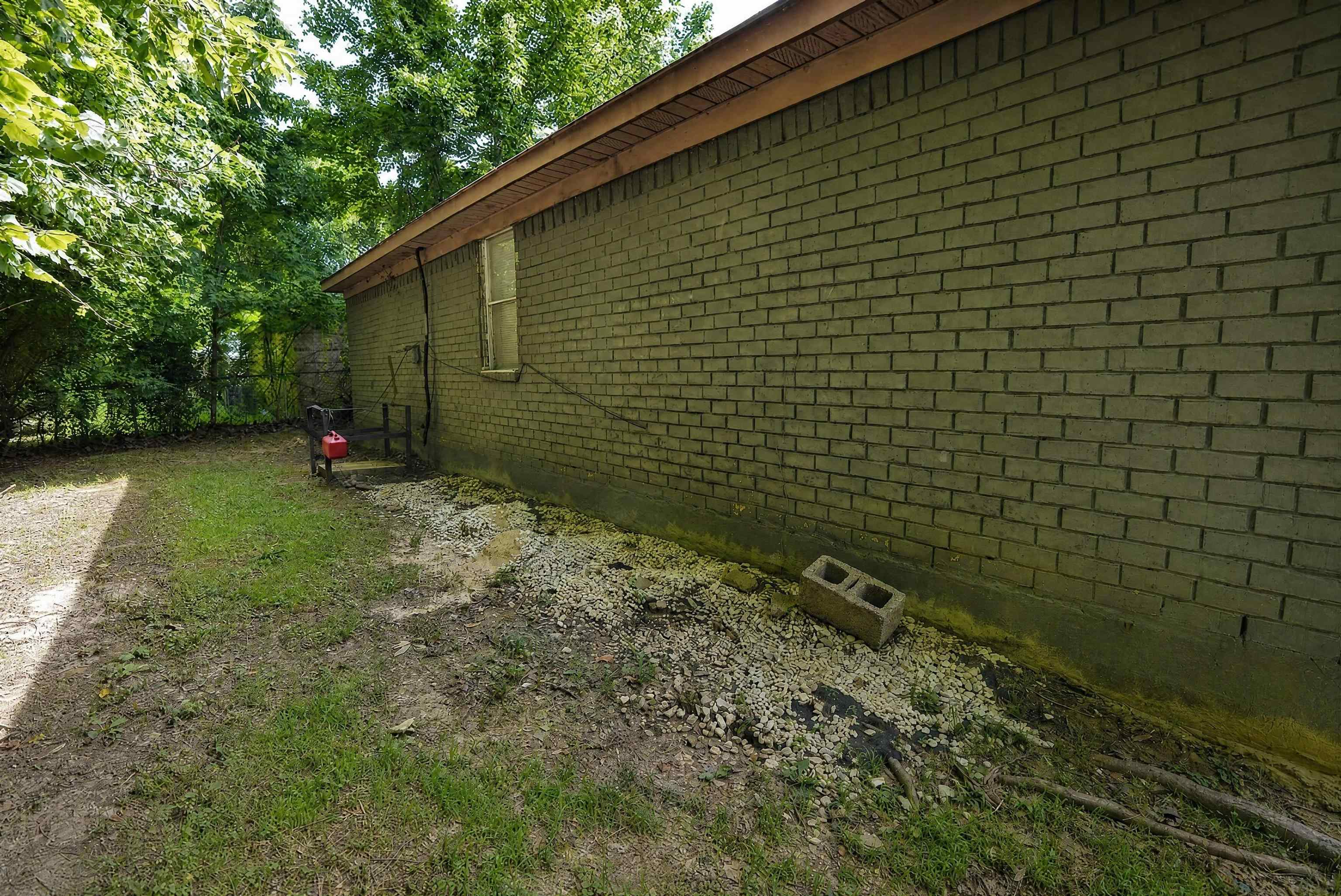 3795 Black Forrest Dr Property Photo 5