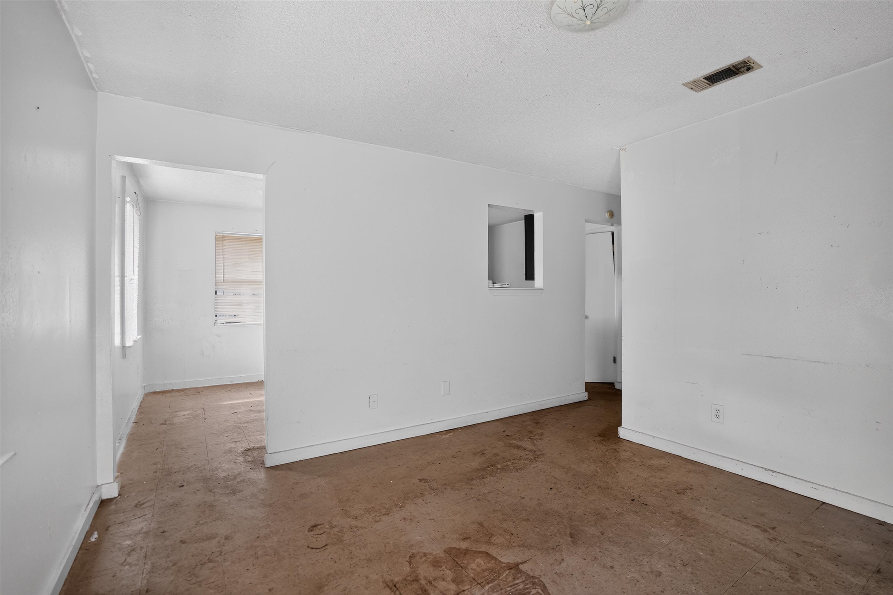 3795 Black Forrest Dr Property Photo 10