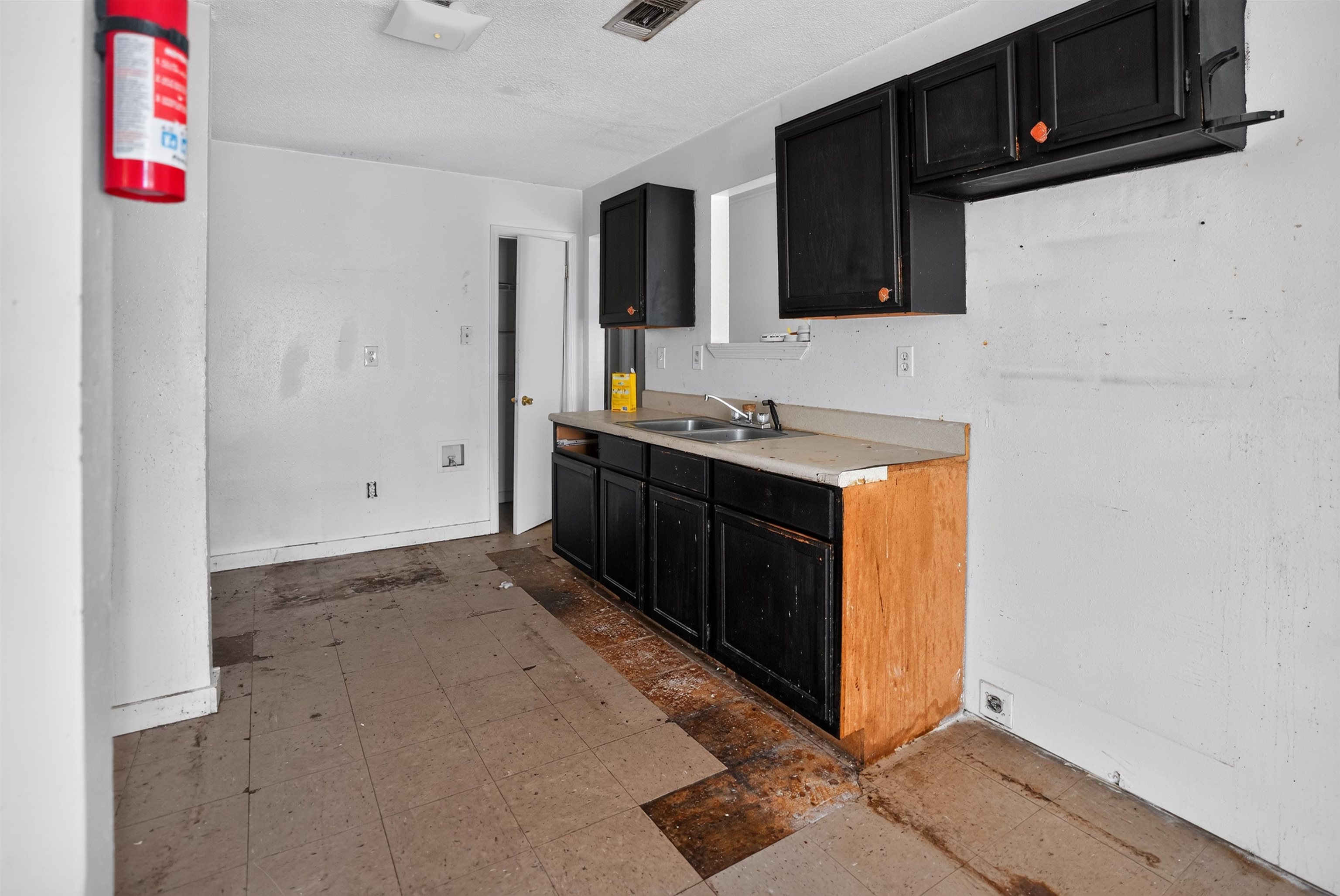3795 Black Forrest Dr Property Photo 12