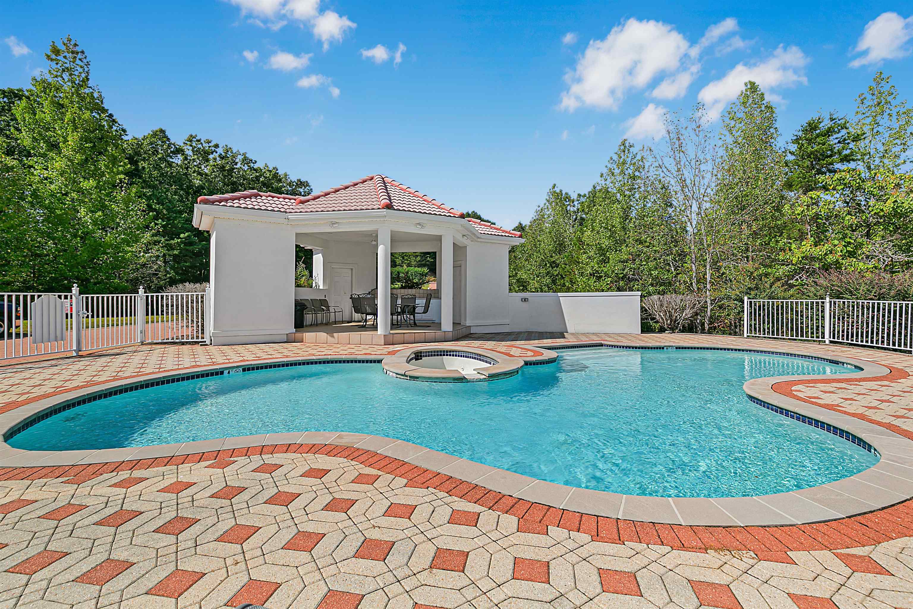 155 Tidewater Pt Property Photo 5