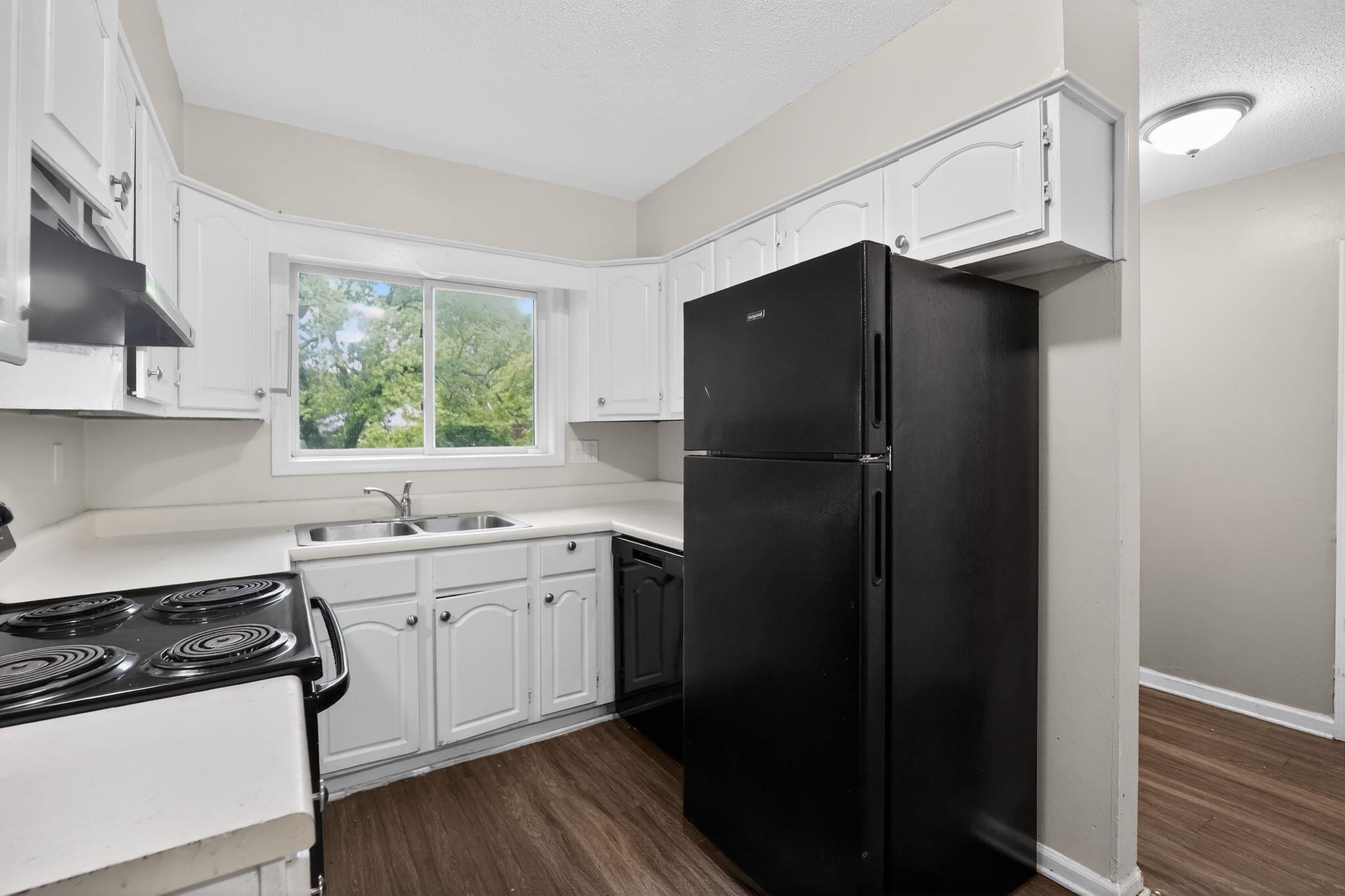 3391 Seaforth Dr Property Photo 8