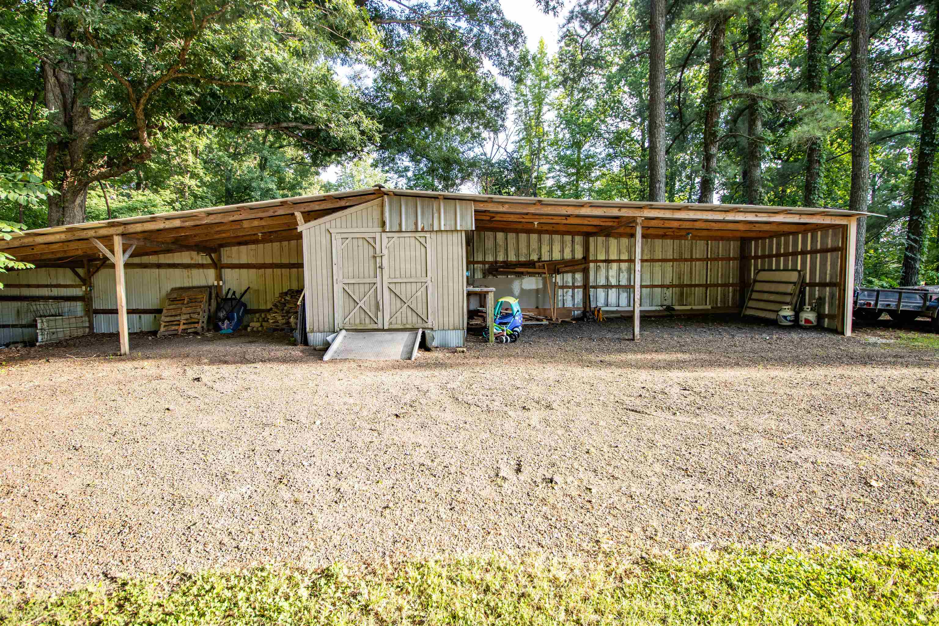 120 Craig Rd Property Photo 27