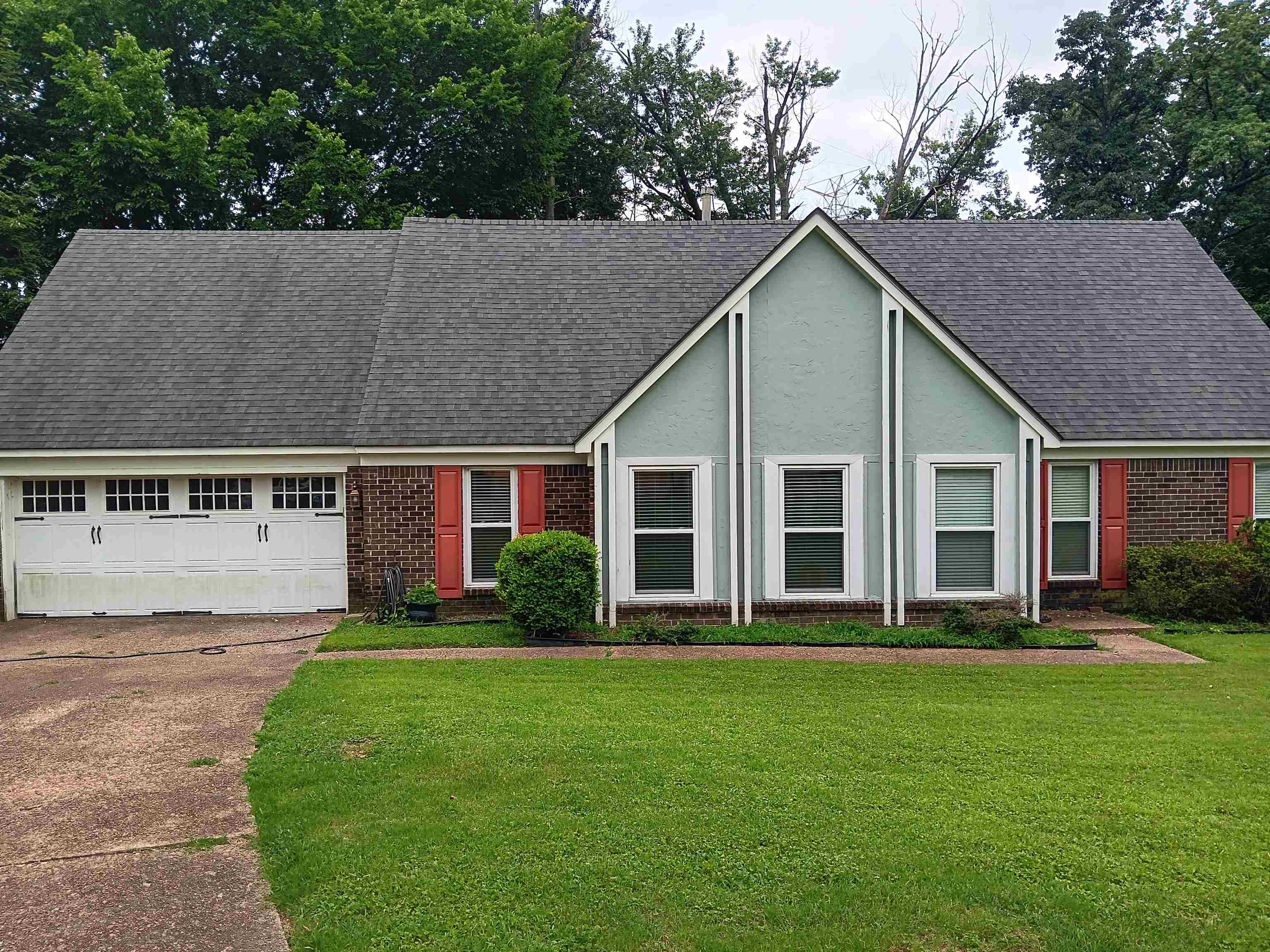 2143 EXETER PL Property Photo 1