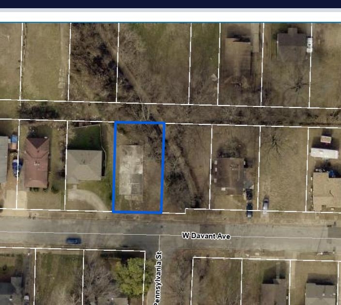 142 W Davant Ave Property Photo 3