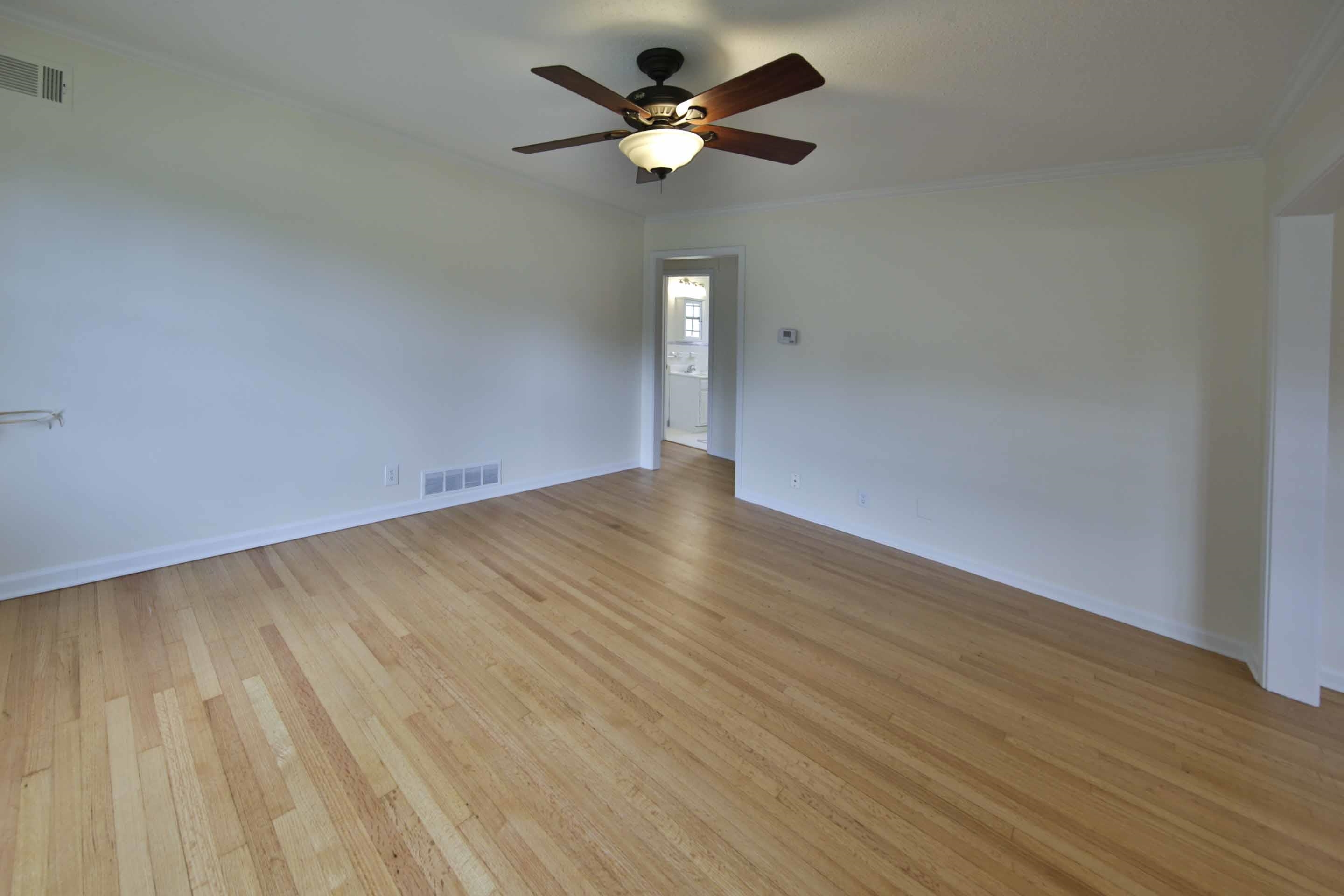 7262 Pam Dr Property Photo 3