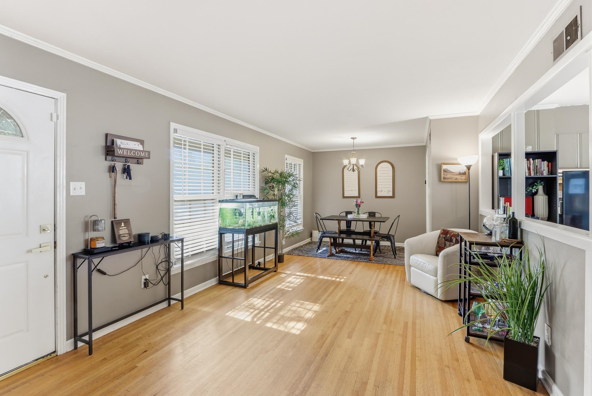 1614 Sterling Dr Property Photo 3
