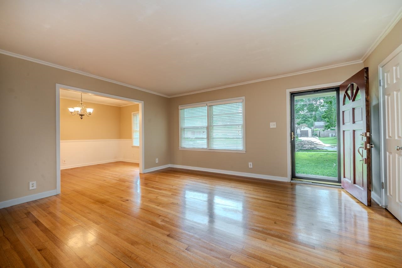 289 Mary Ann Dr Property Photo 5