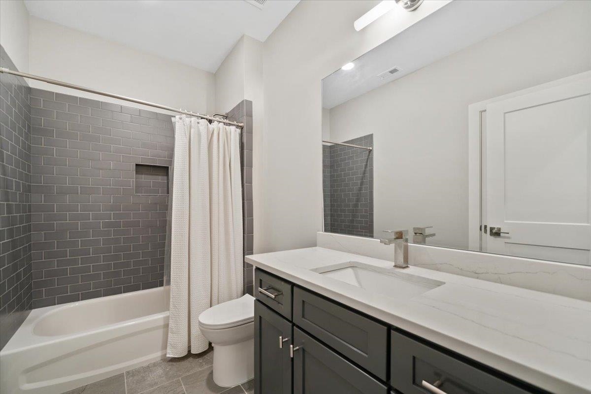 409 Shambala Dr Property Photo 28