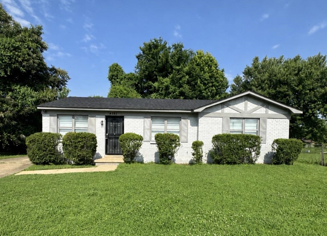 4391 Shadowline Cv Property Photo 1