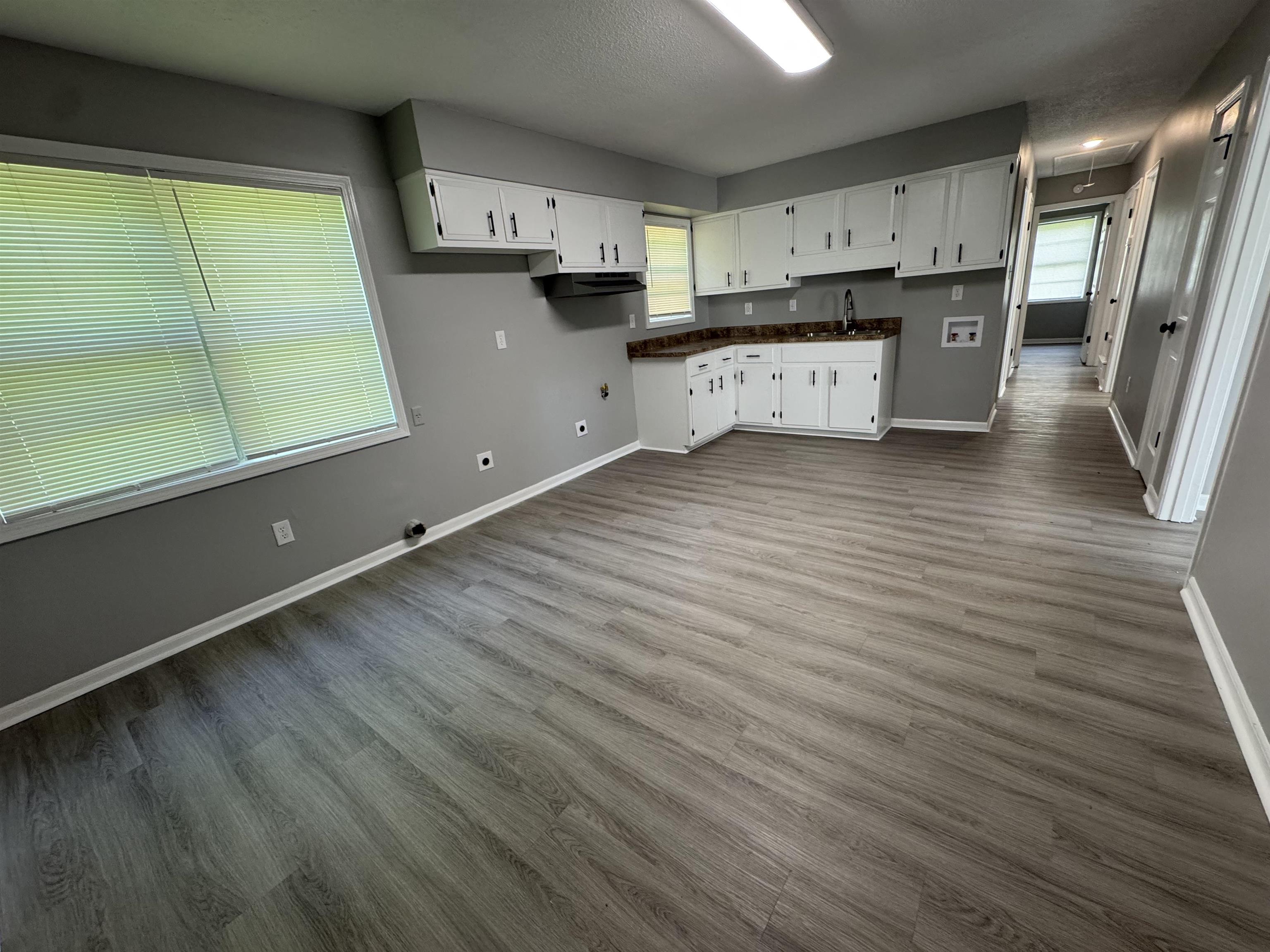 4391 Shadowline Cv Property Photo 9