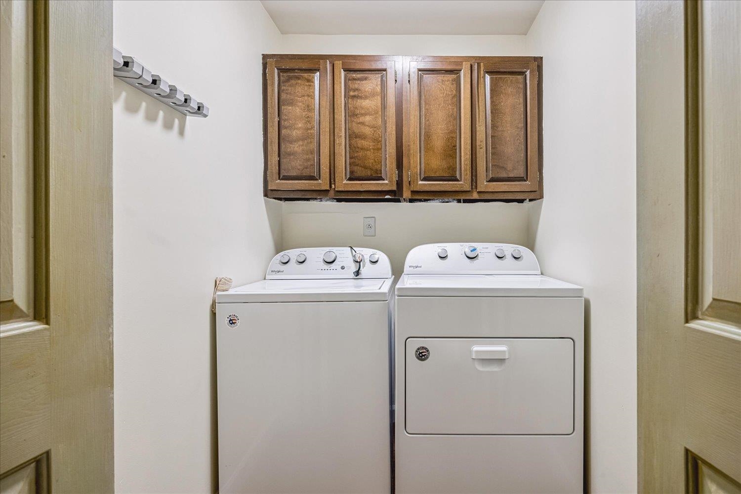 585 S Greer St 302 Property Photo 16