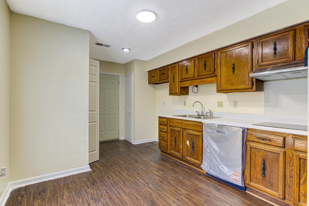 4215 Rosewind Cir Property Photo 9