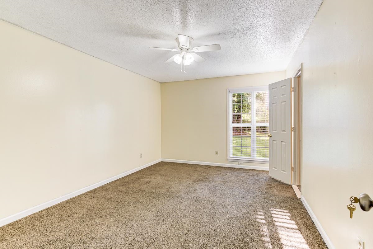 4215 Rosewind Cir Property Photo 18
