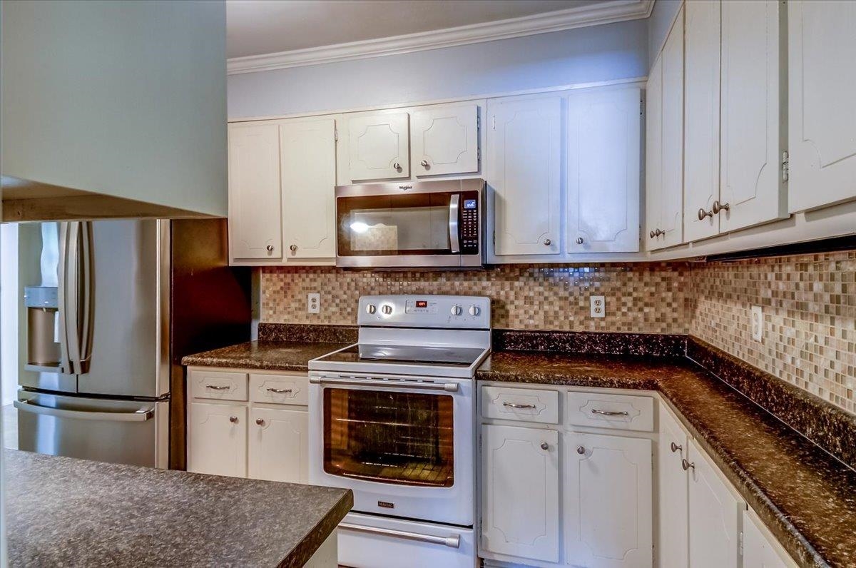4872 Flamingo Rd Property Photo 7