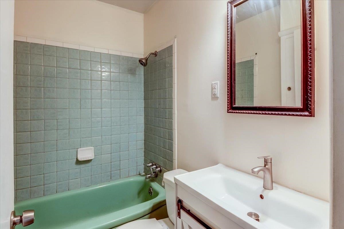 4872 Flamingo Rd Property Photo 19