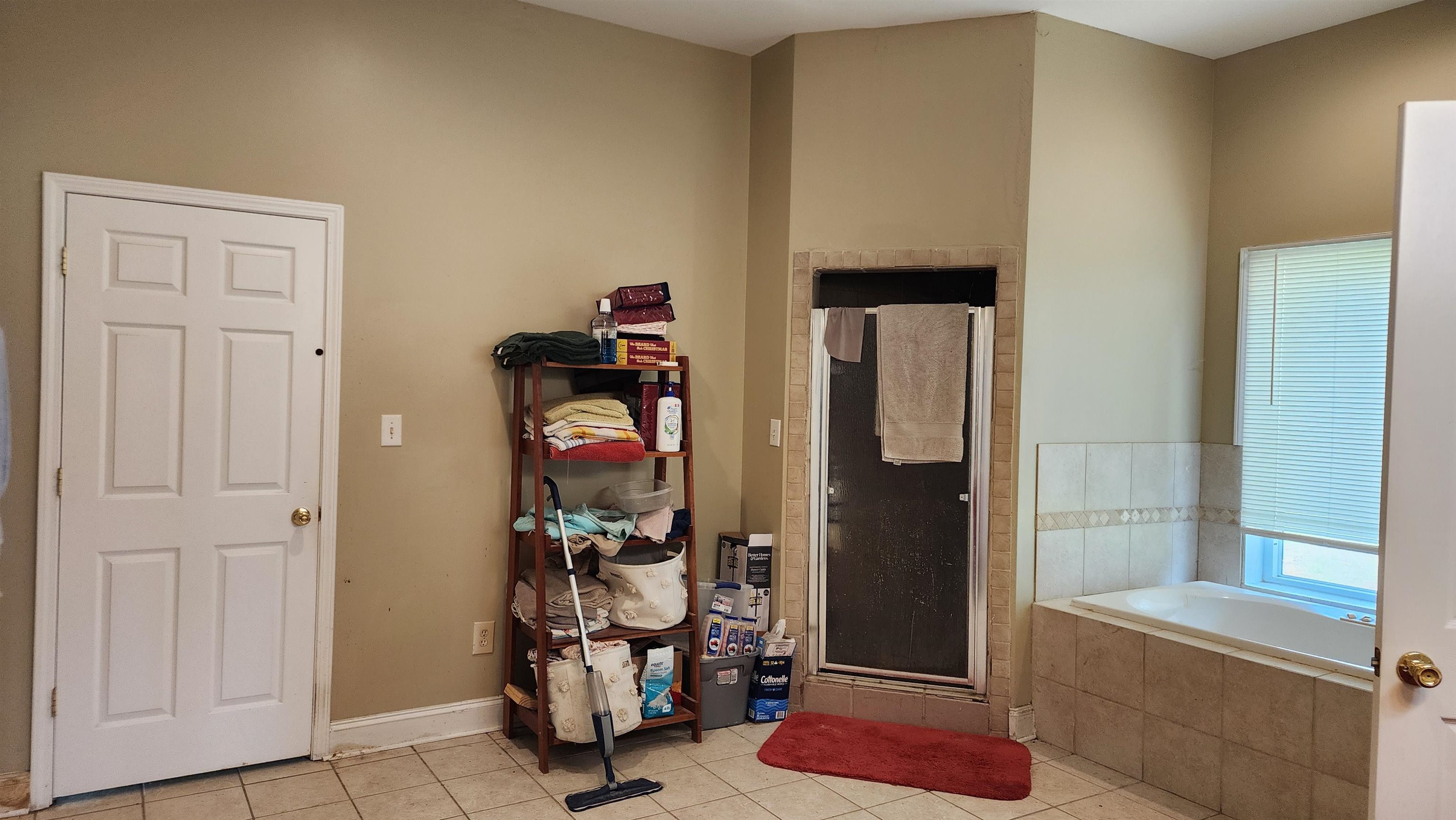 500/498 Morrison Ln Property Photo 15