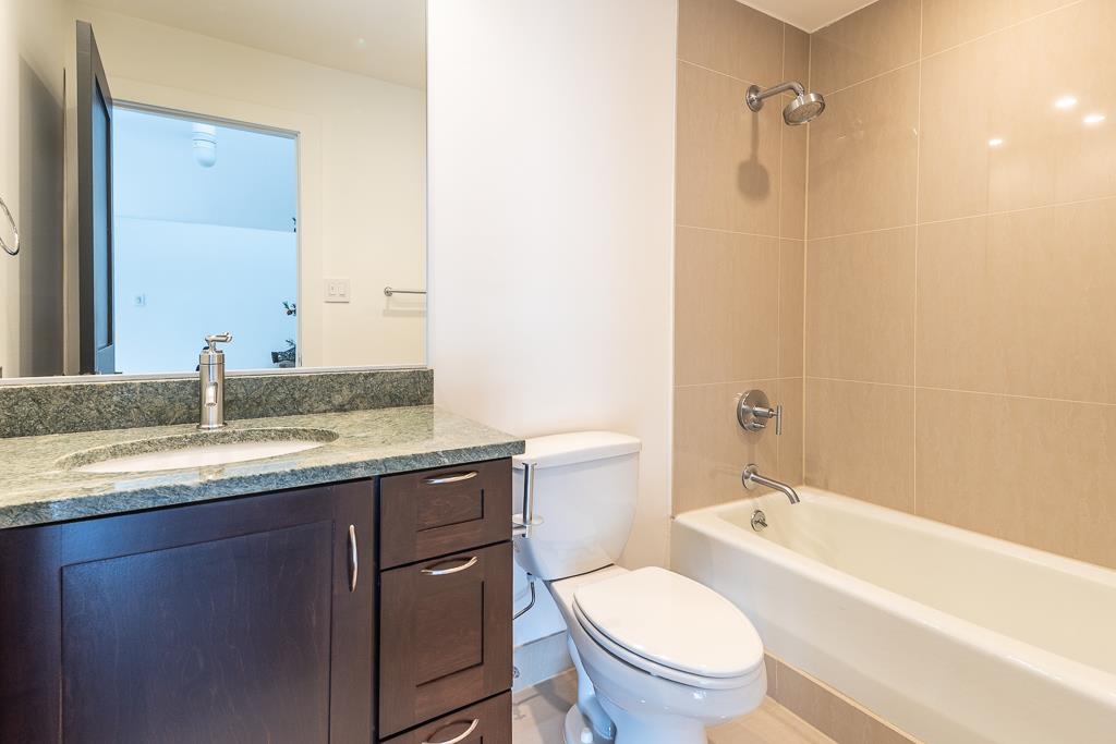 377 Riverbluff Pl 3 Property Photo 14