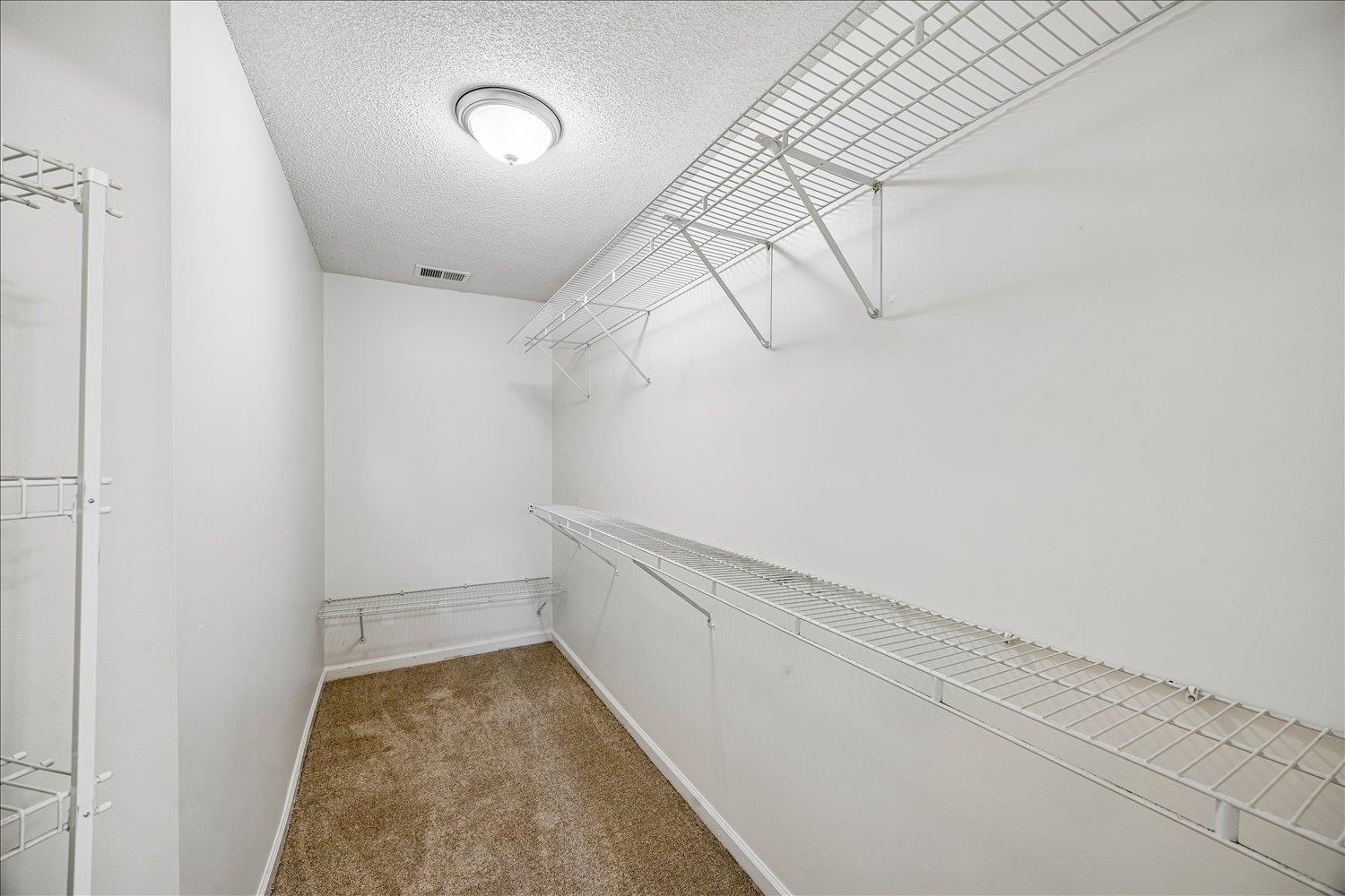 817 Radiance Dr Property Photo 23
