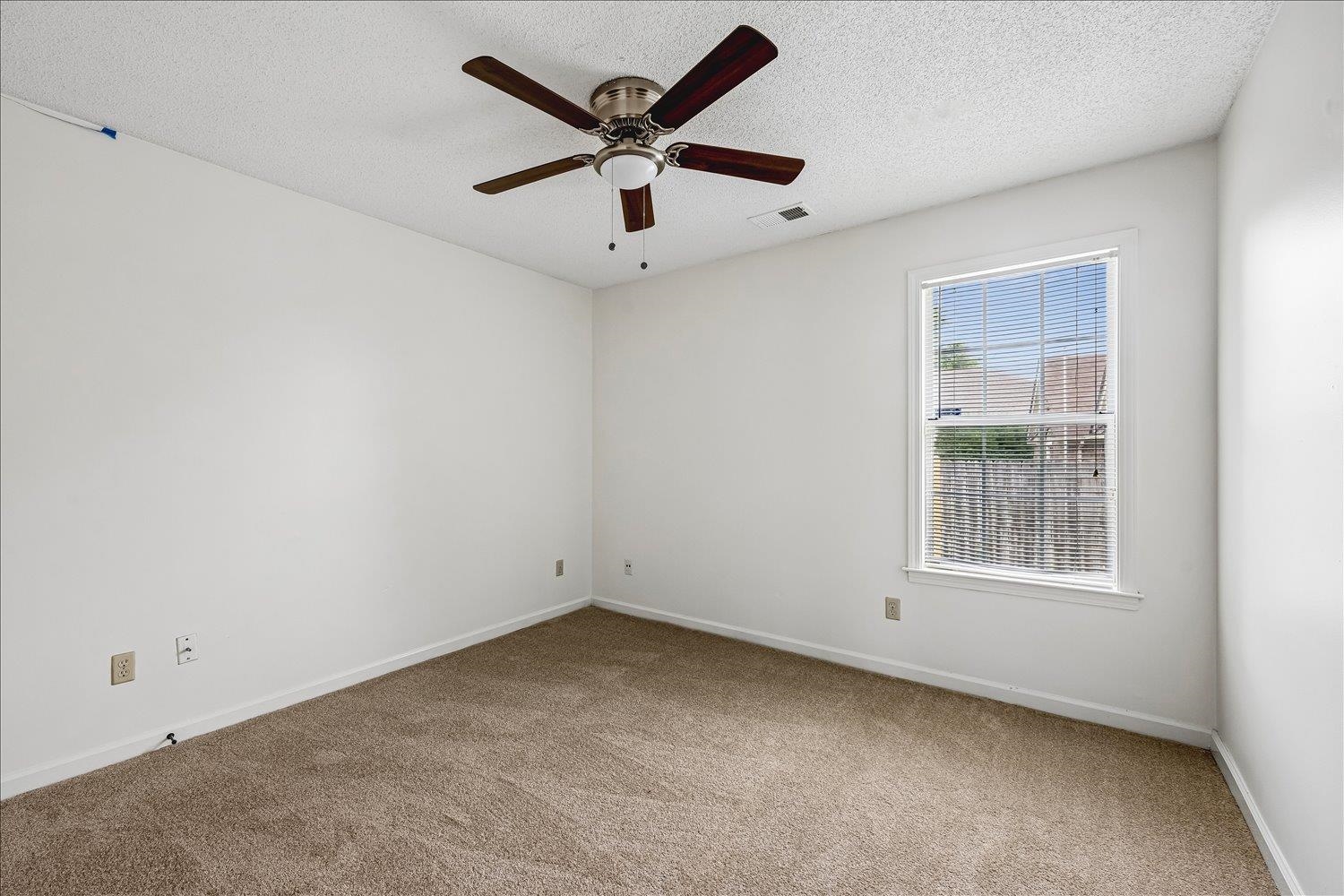 817 Radiance Dr Property Photo 27