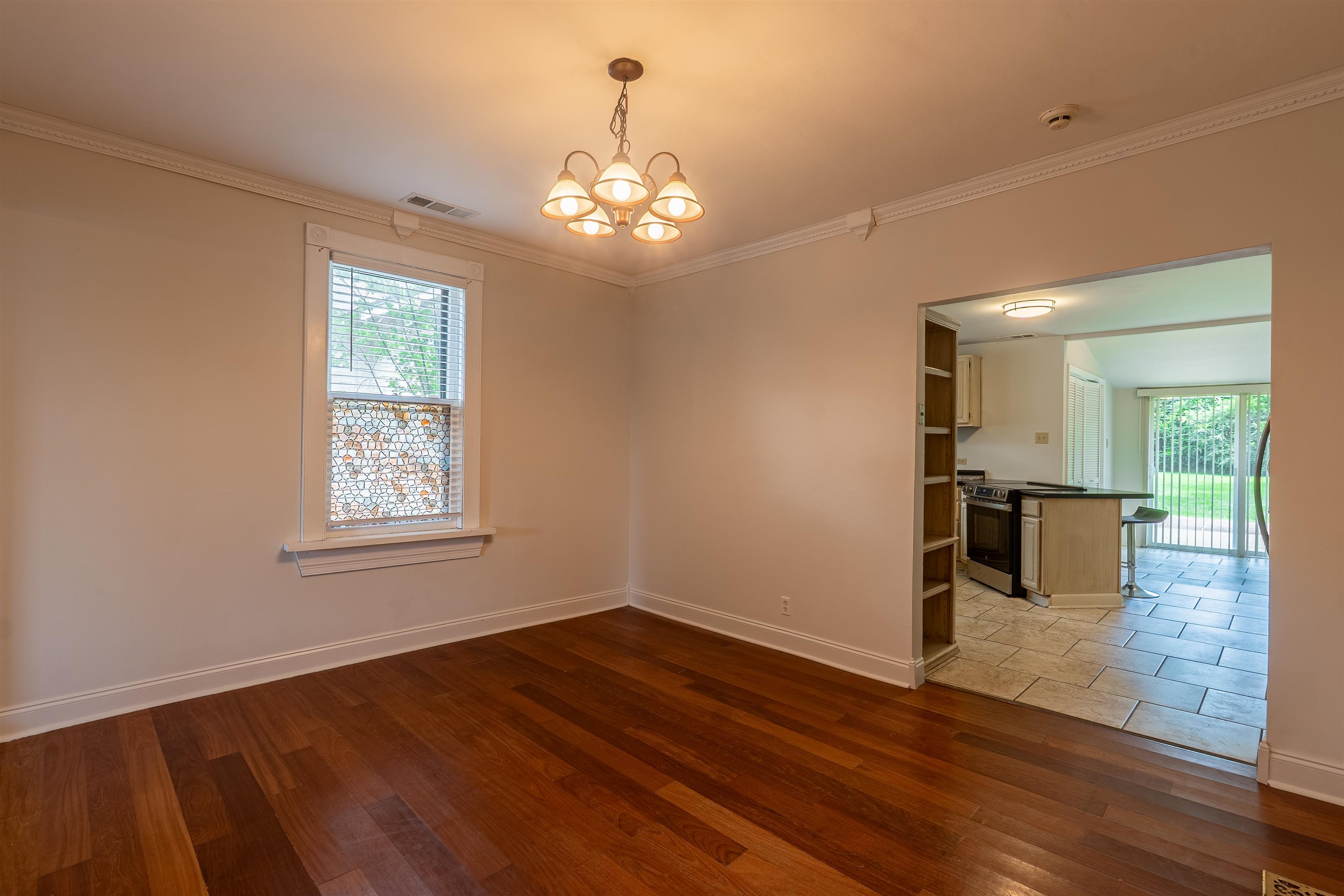 3779 Spottswood Ave Property Photo 13