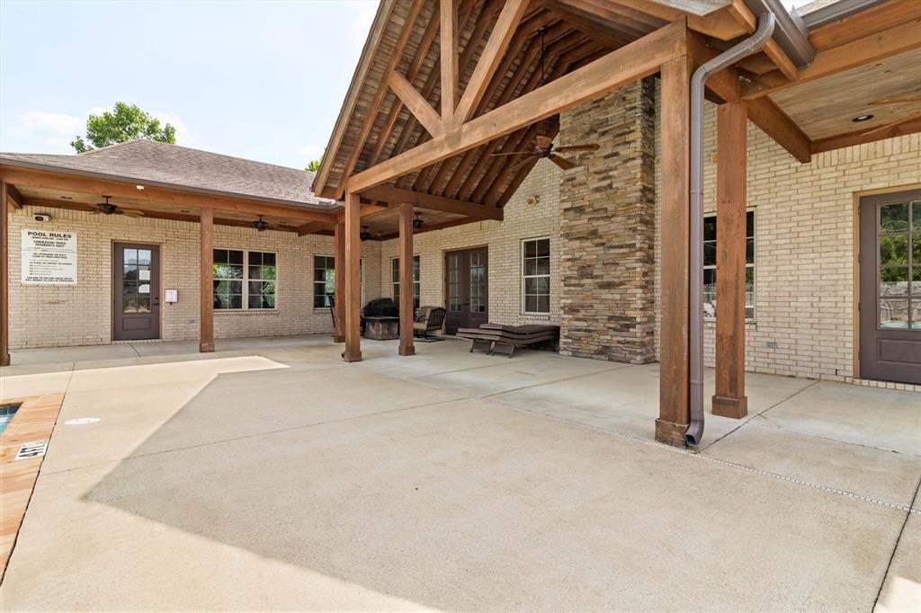 300 Cherokee Cir Property Photo 19