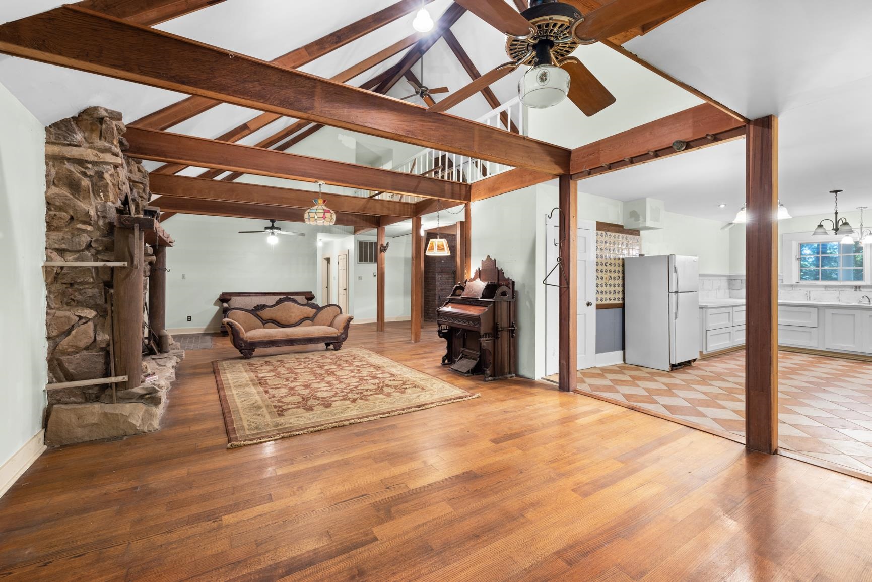 7049 Ward Rd Property Photo 11