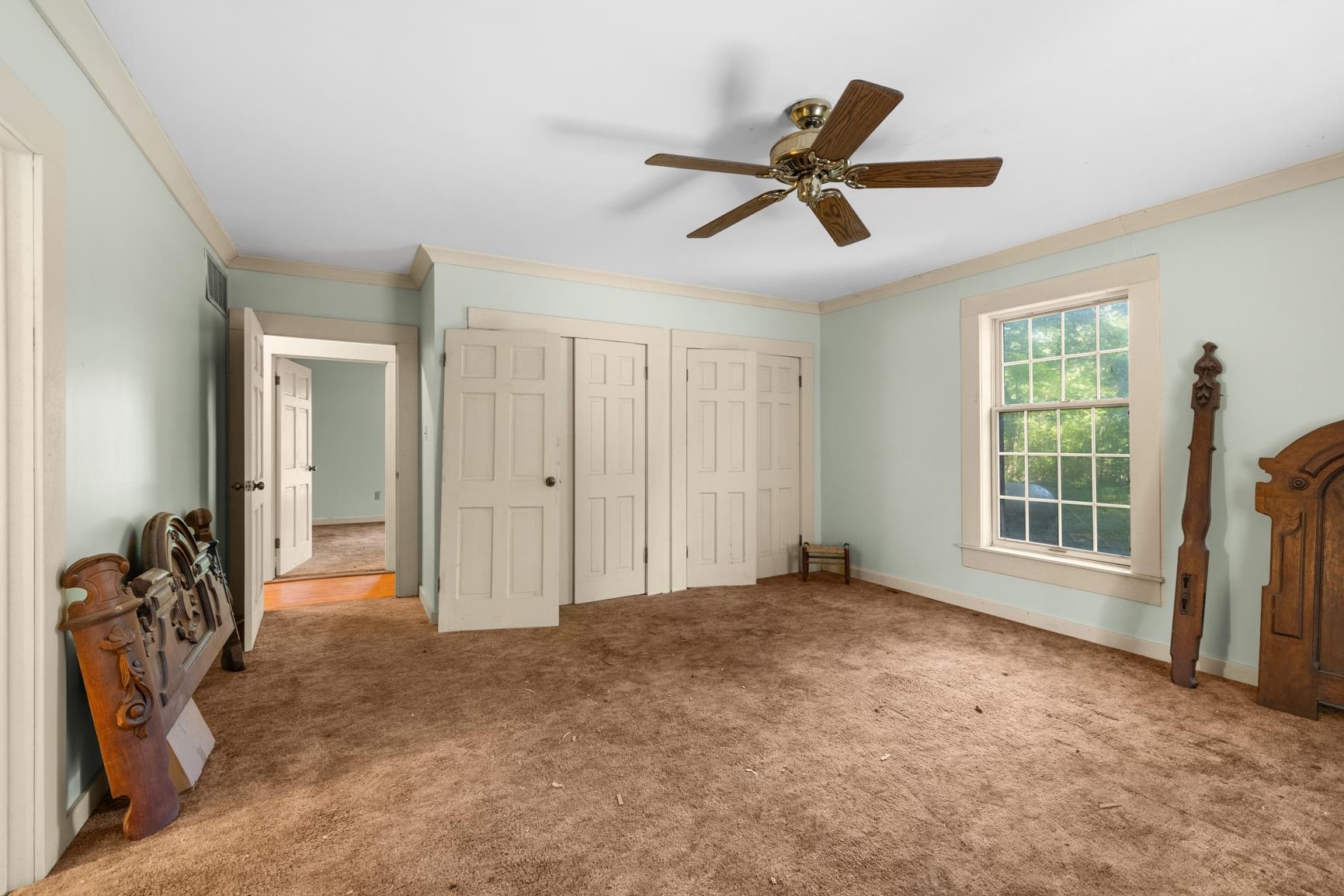 7049 Ward Rd Property Photo 20
