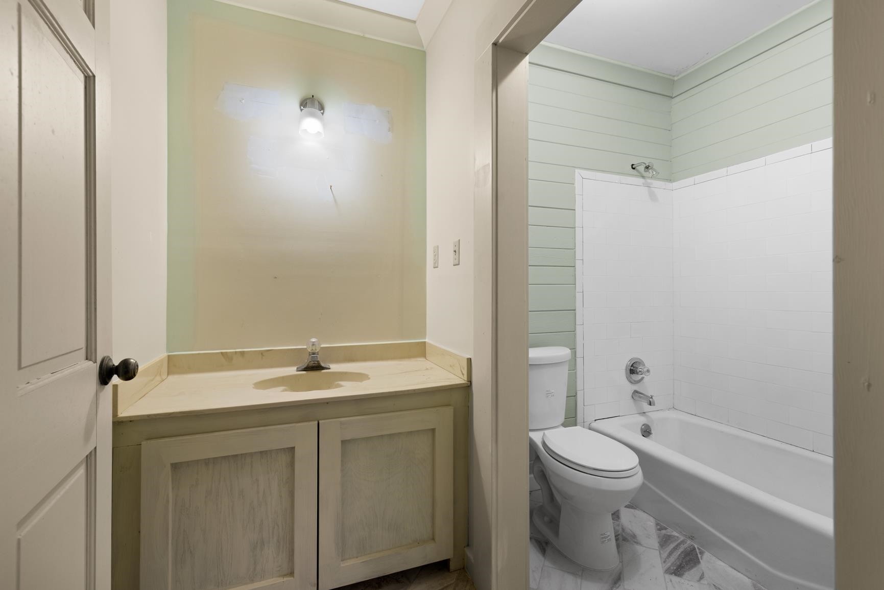 7049 Ward Rd Property Photo 21