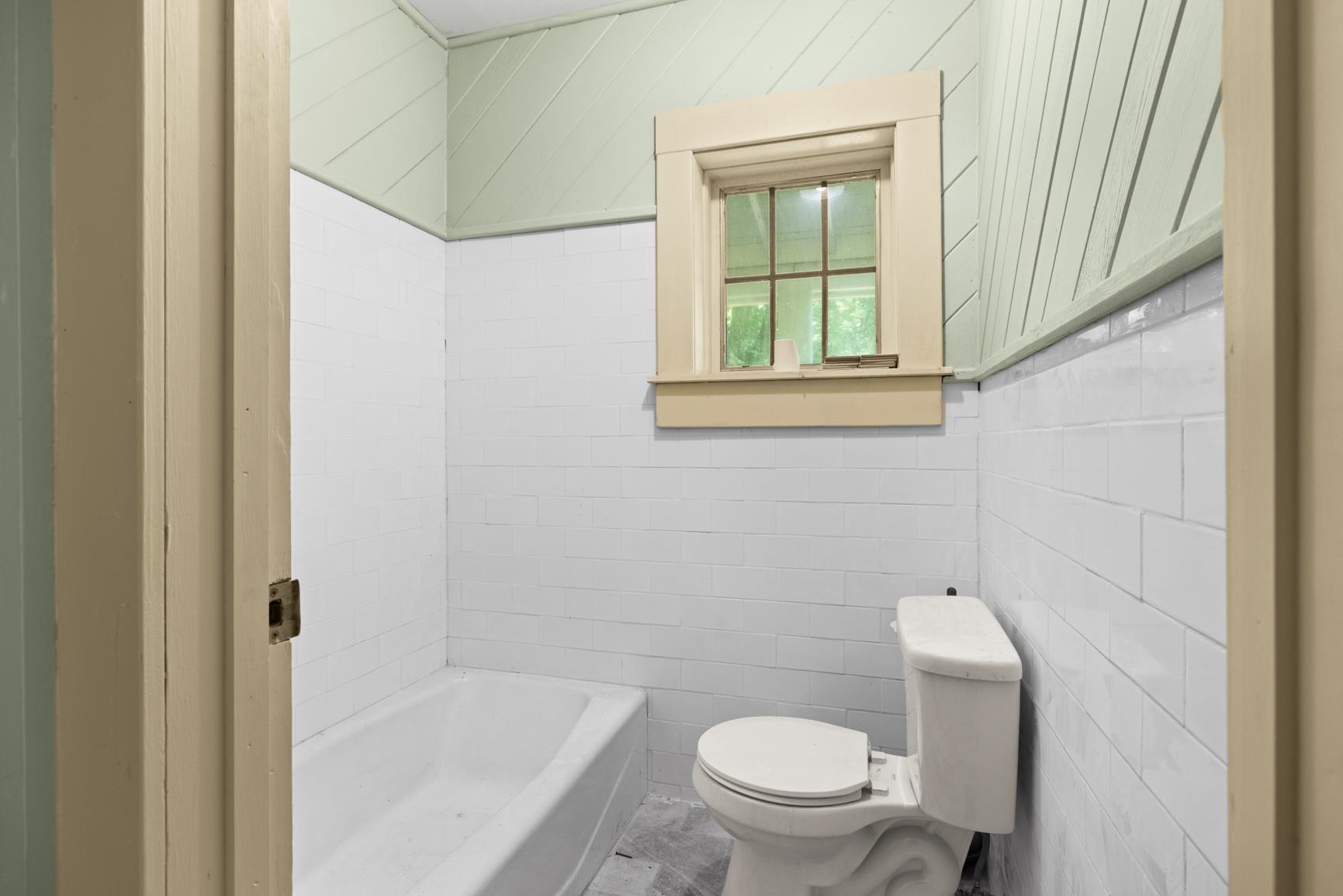 7049 Ward Rd Property Photo 27