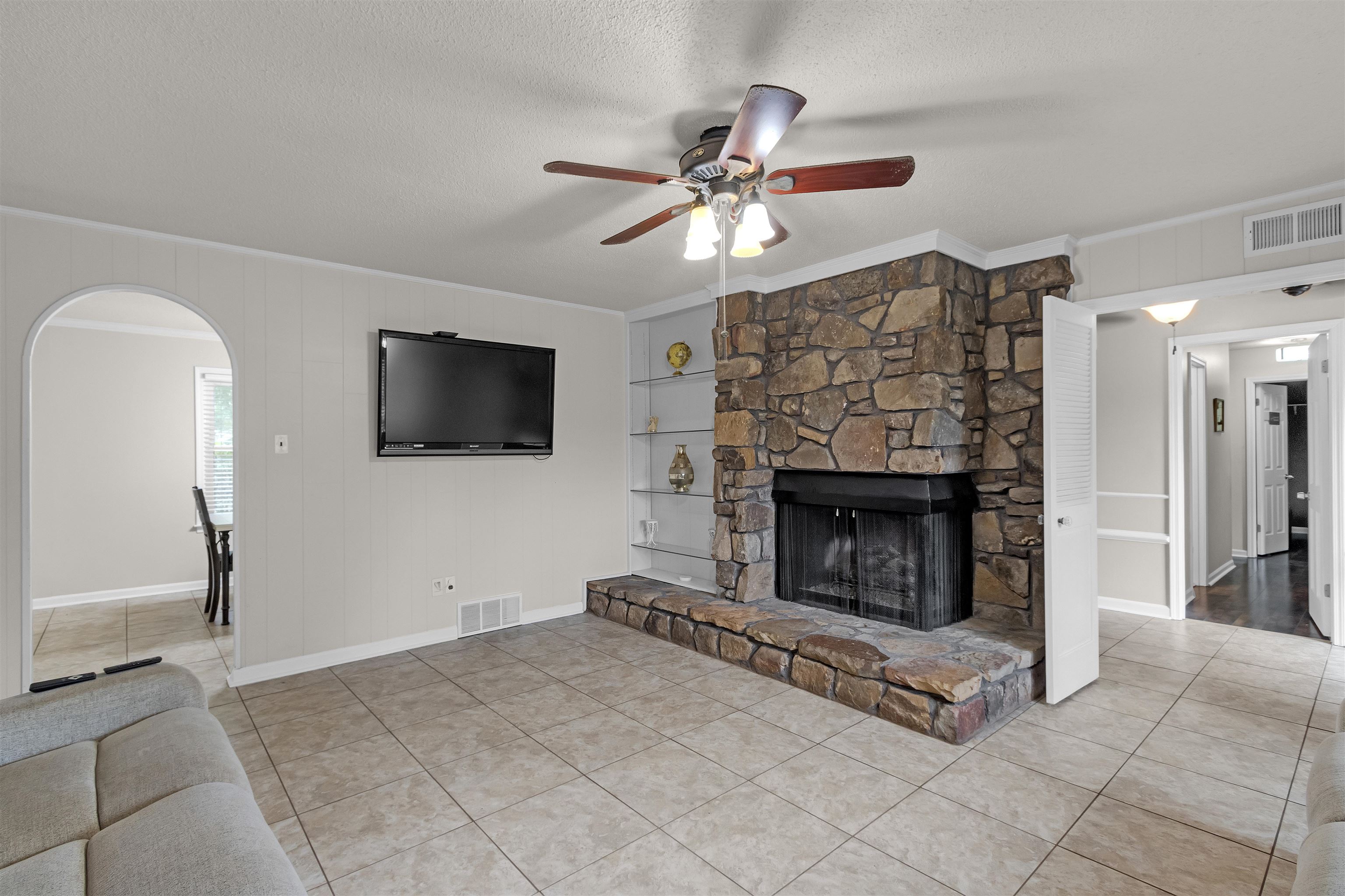 8621 Kettering Dr Property Photo 18