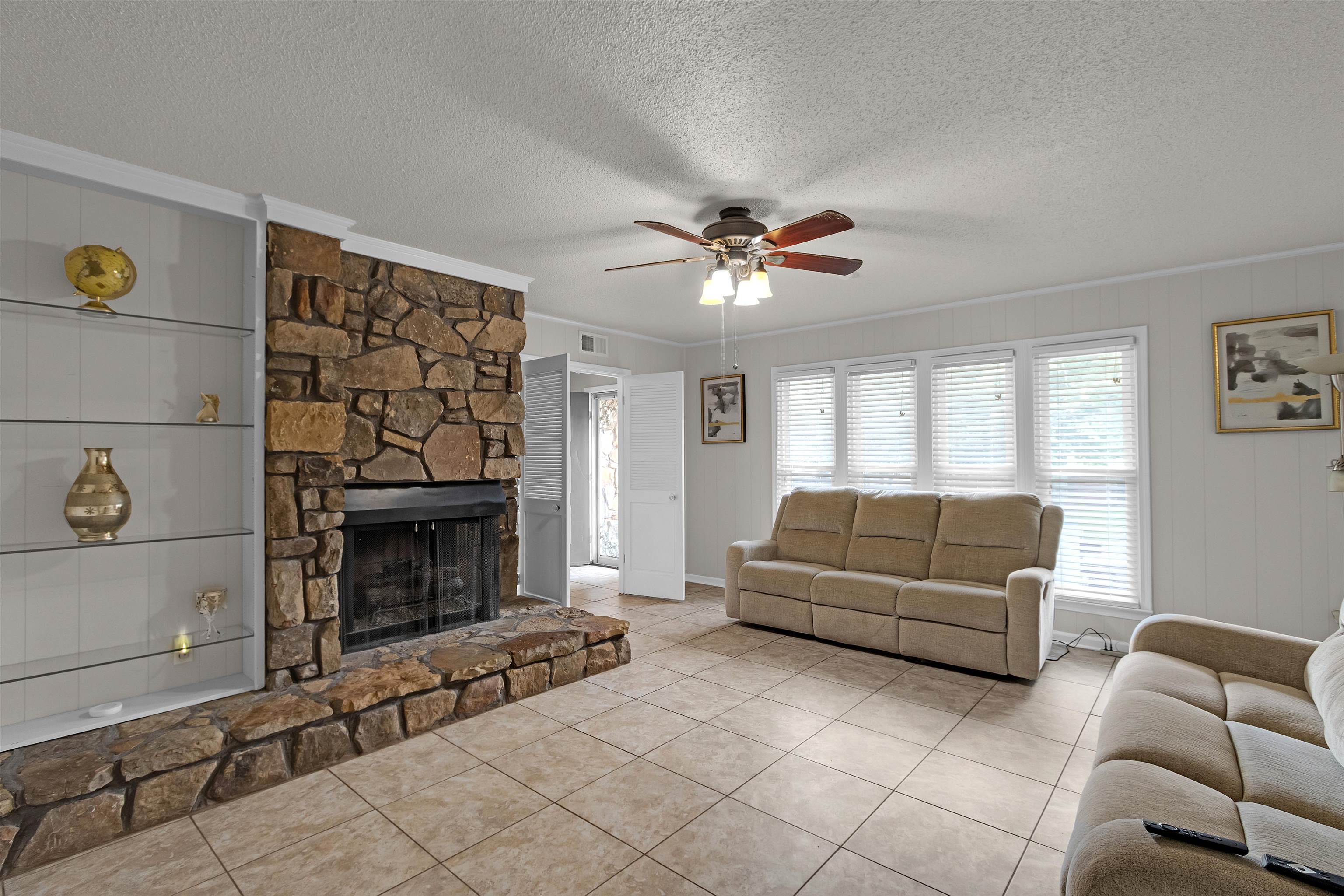 8621 Kettering Dr Property Photo 19