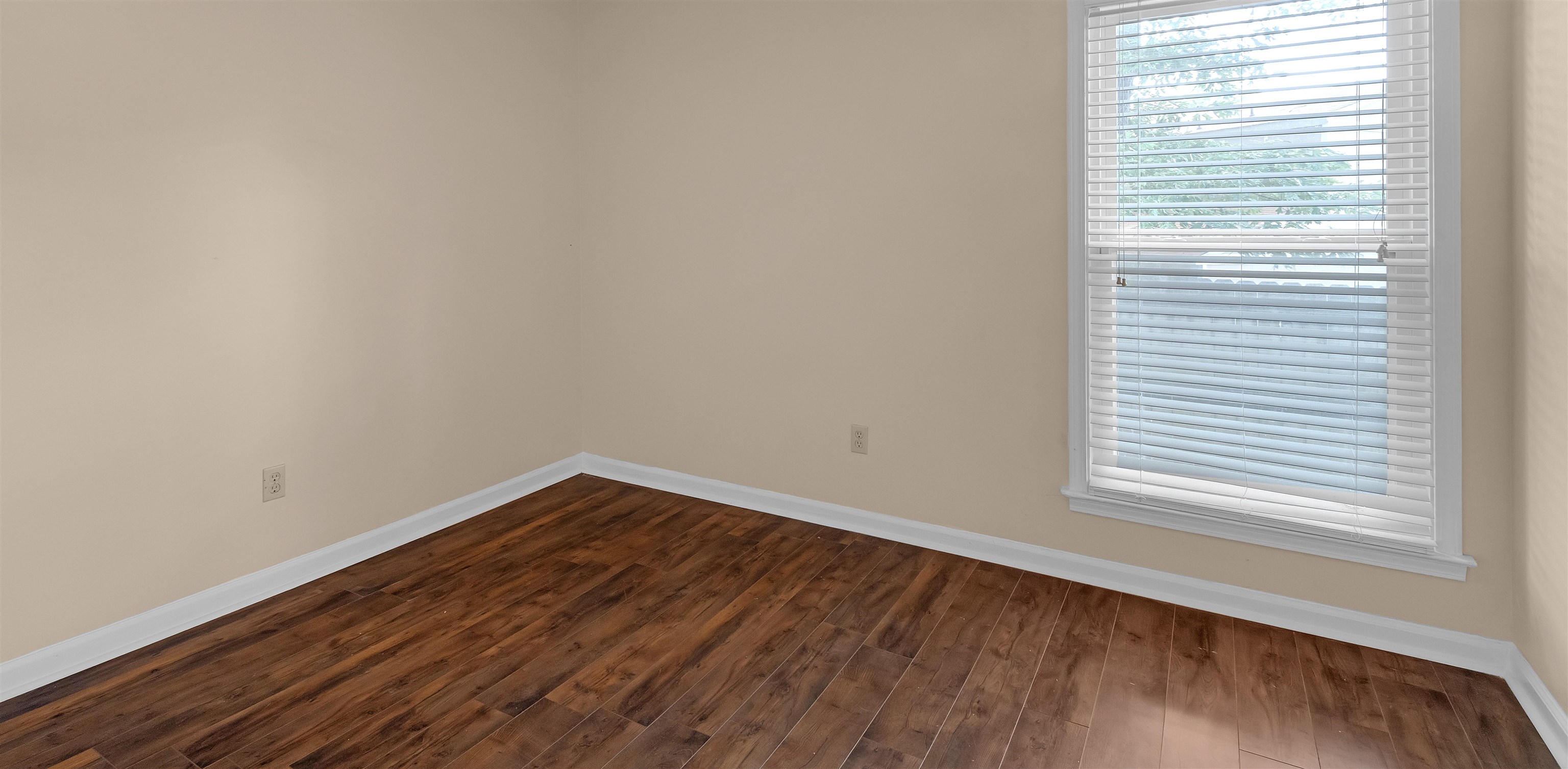 8621 Kettering Dr Property Photo 21