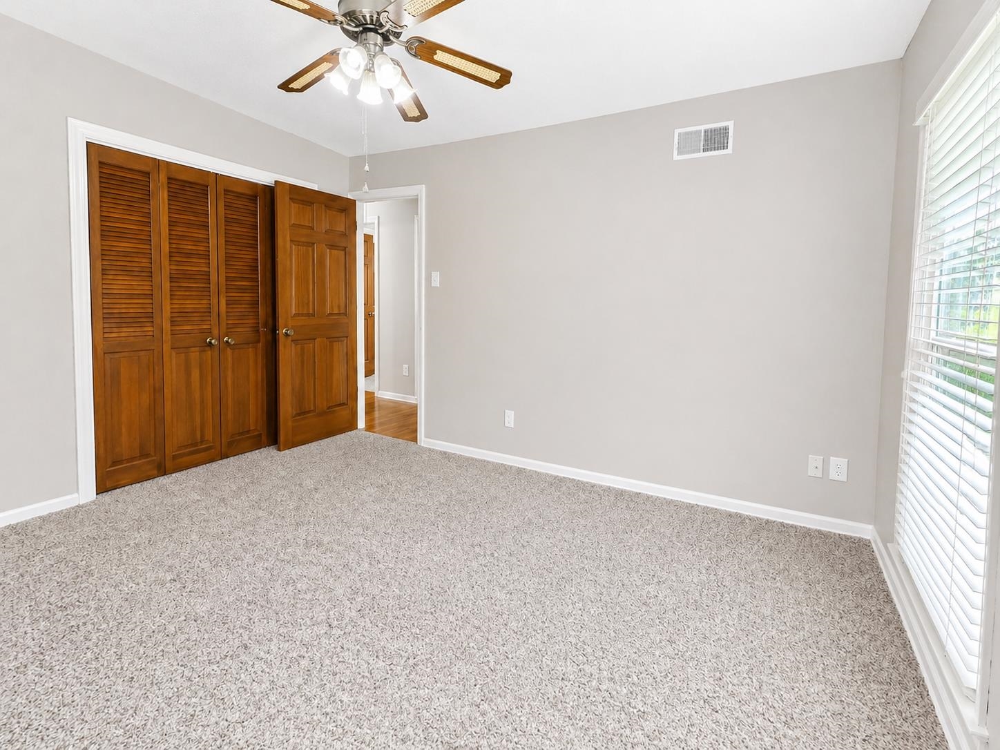 2148 Riverdale Rd Property Photo 12