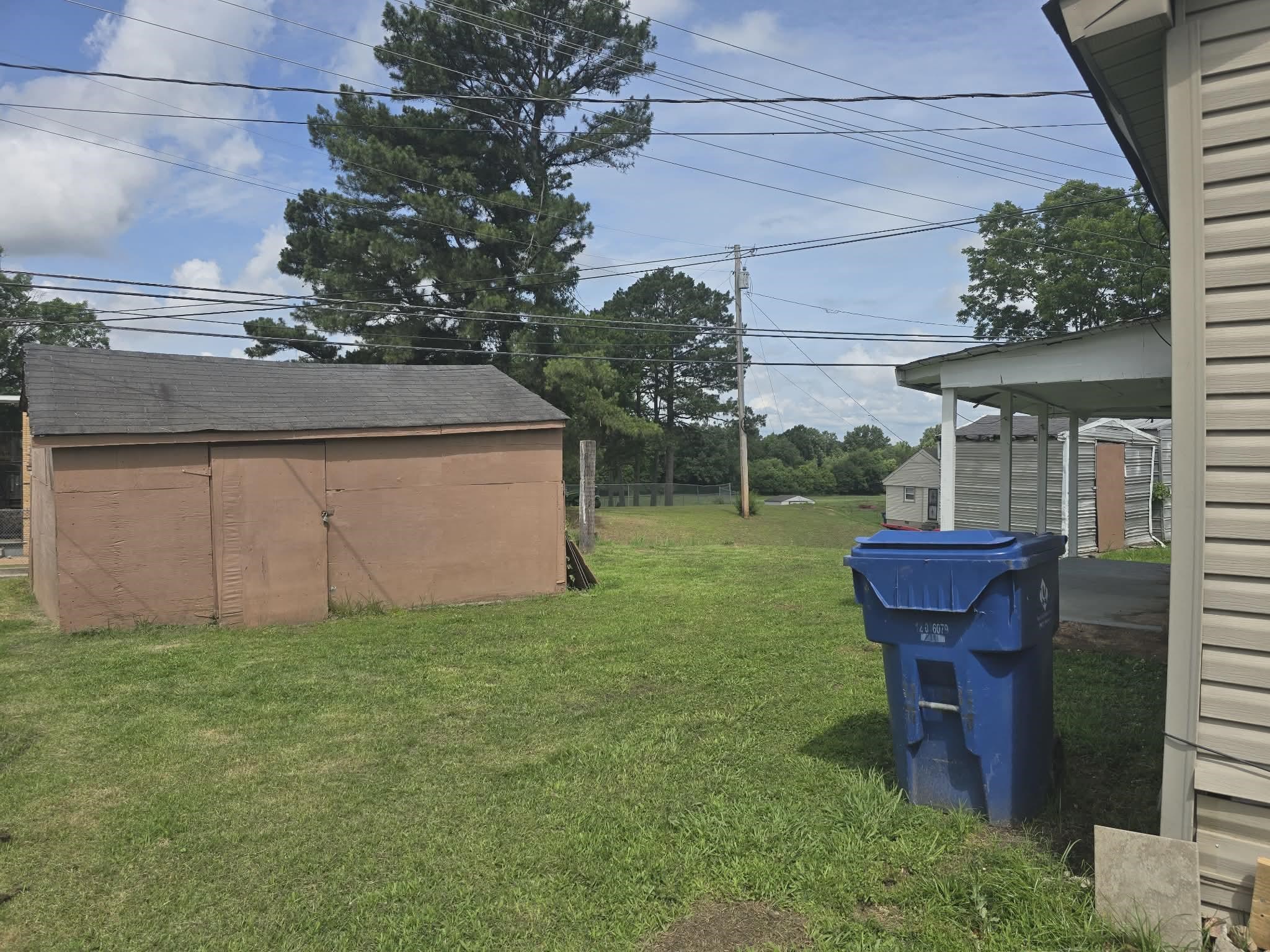 13515 Main St Property Photo 4