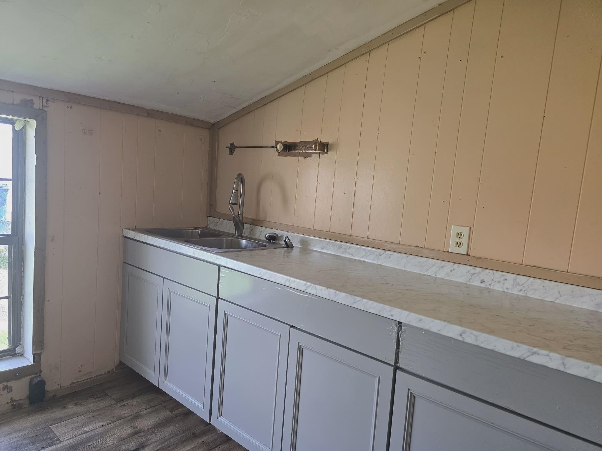 13515 Main St Property Photo 9