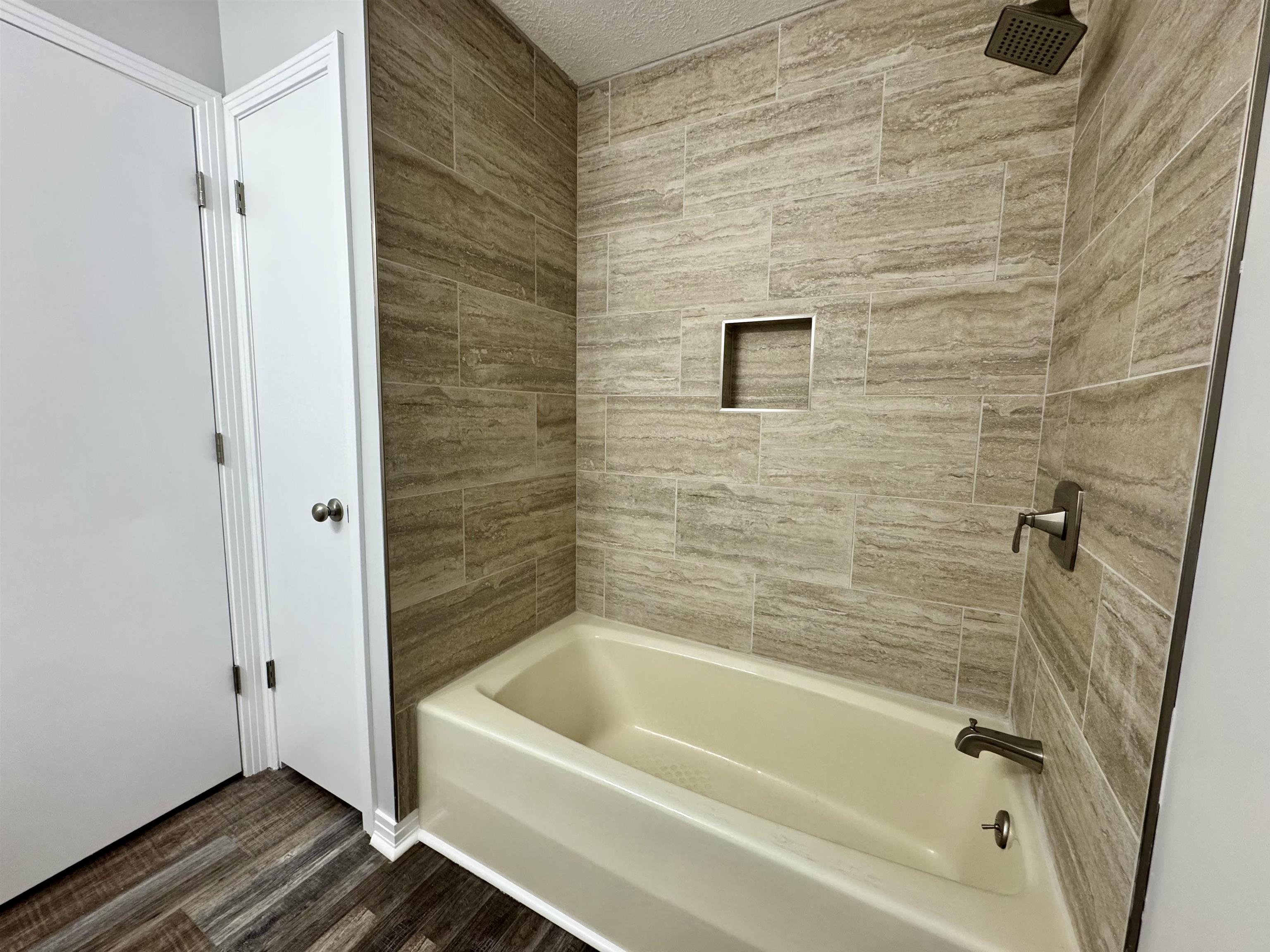 45 York Ln Property Photo 13