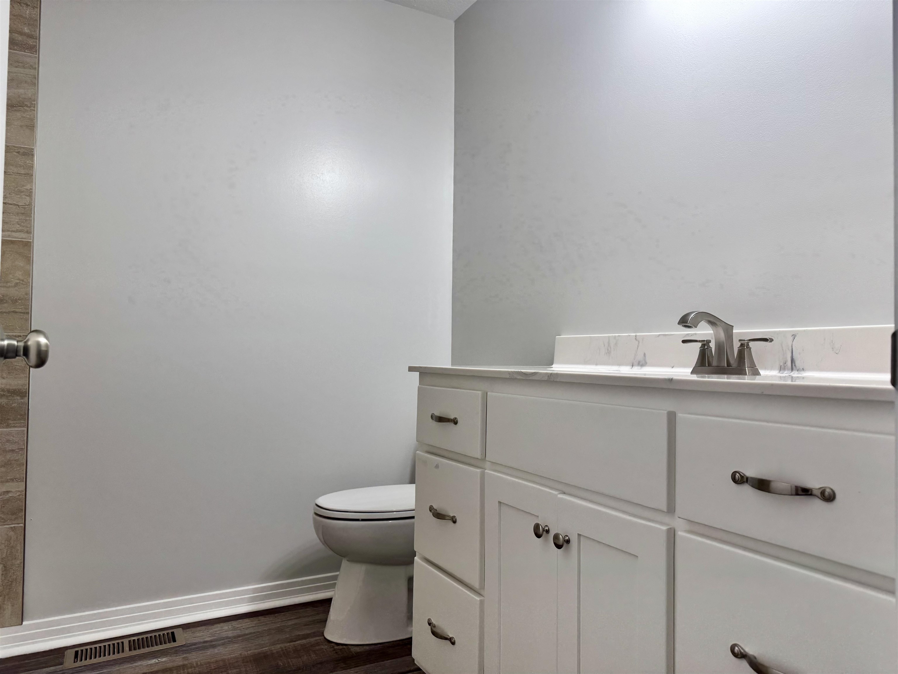 45 York Ln Property Photo 14