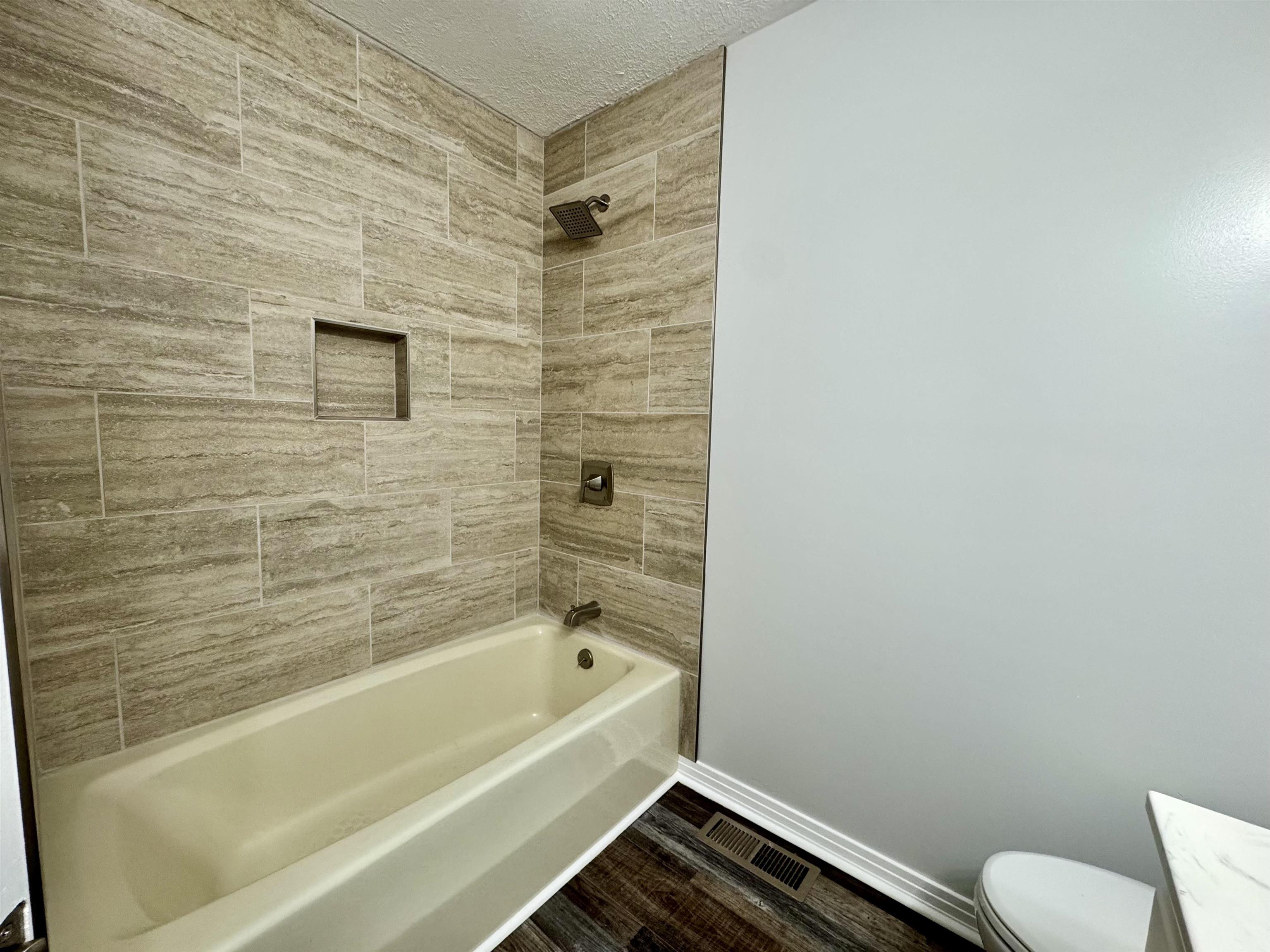 45 York Ln Property Photo 15