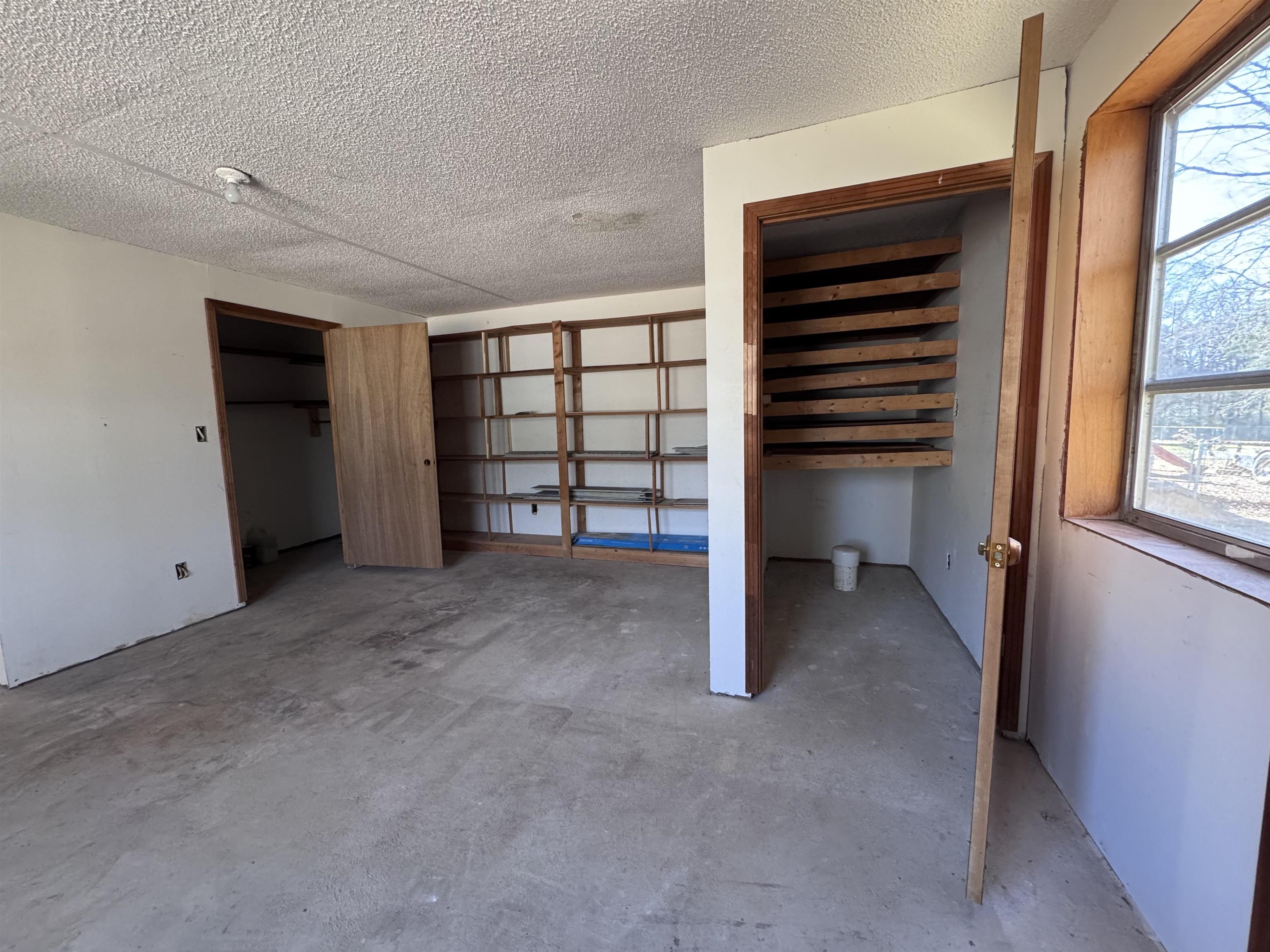45 York Ln Property Photo 25