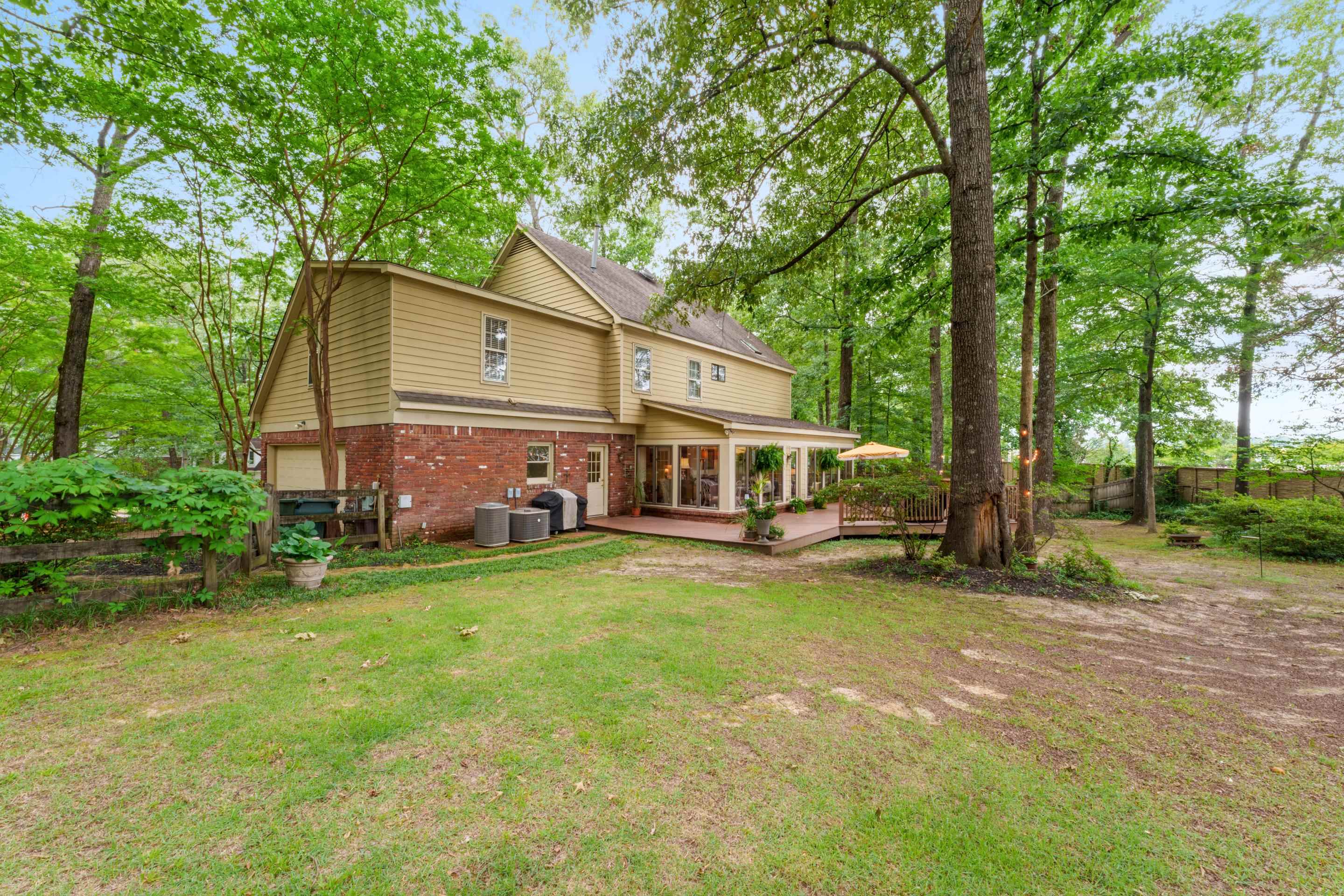 732 N Tree Dr Property Photo 13